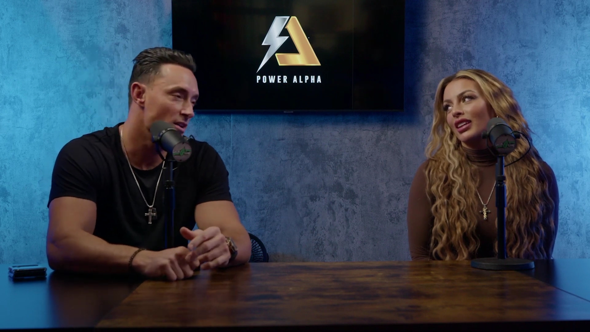 x2mate_com-Ep_9_-_Power_Alphas_Podcast___28Mandy_Saccomanno___Sabby_Piscitelli29-281080p29_mp40426.jpg