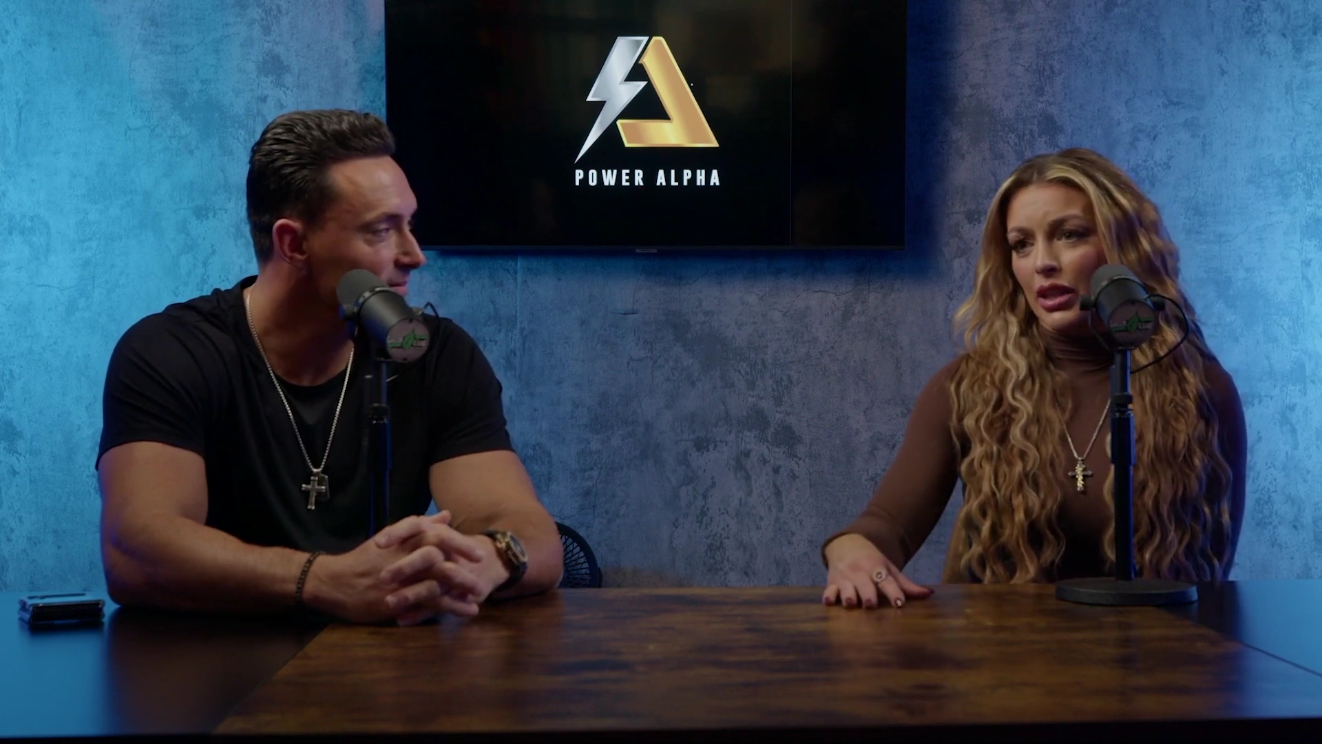 x2mate_com-Ep_9_-_Power_Alphas_Podcast___28Mandy_Saccomanno___Sabby_Piscitelli29-281080p29_mp40436.jpg