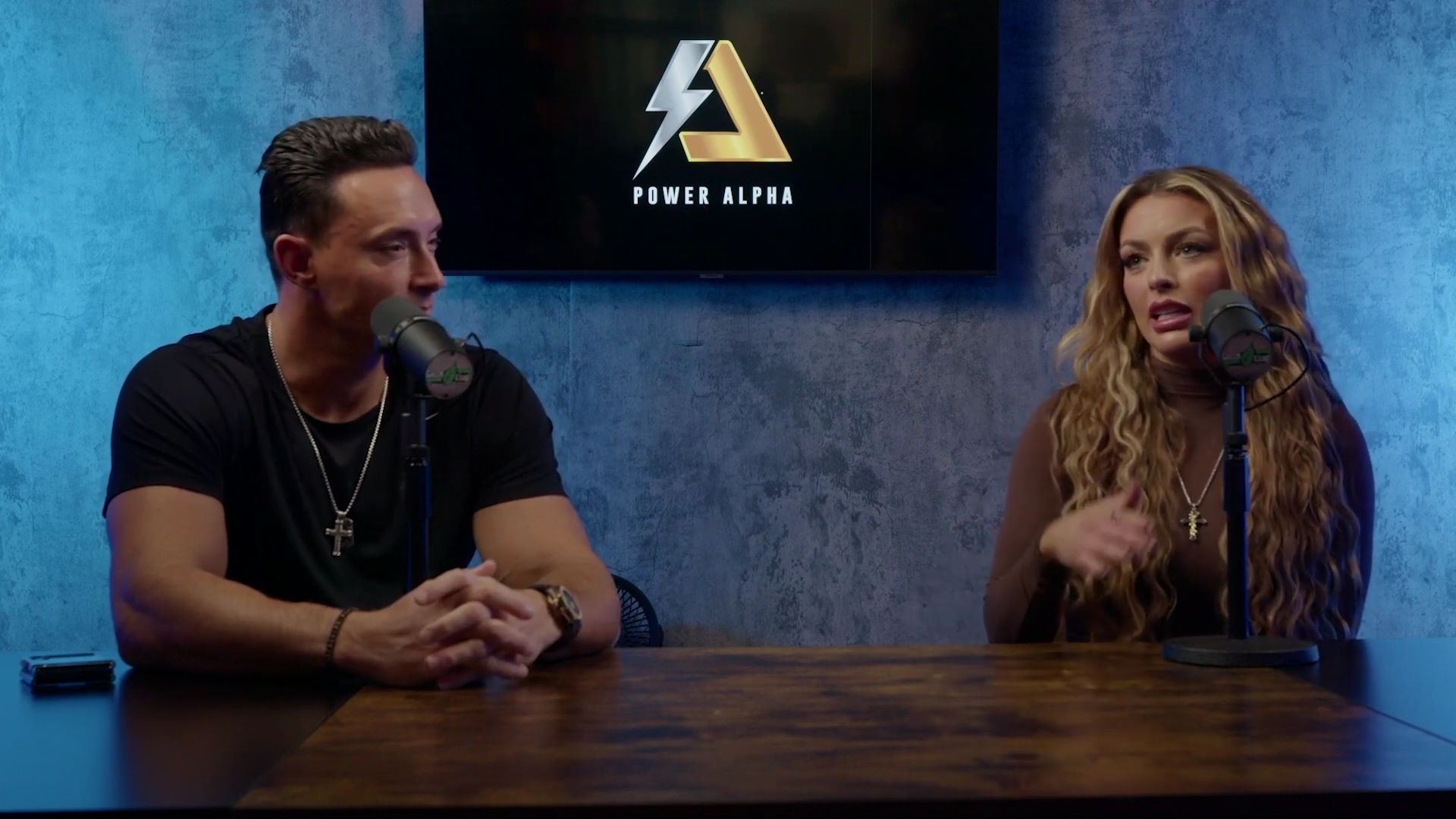 x2mate_com-Ep_9_-_Power_Alphas_Podcast___28Mandy_Saccomanno___Sabby_Piscitelli29-281080p29_mp40438.jpg