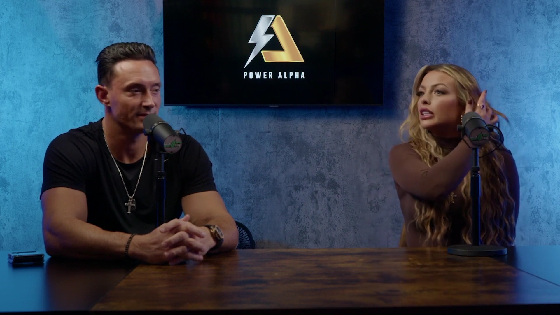 x2mate_com-Ep_9_-_Power_Alphas_Podcast___28Mandy_Saccomanno___Sabby_Piscitelli29-281080p29_mp40442.jpg