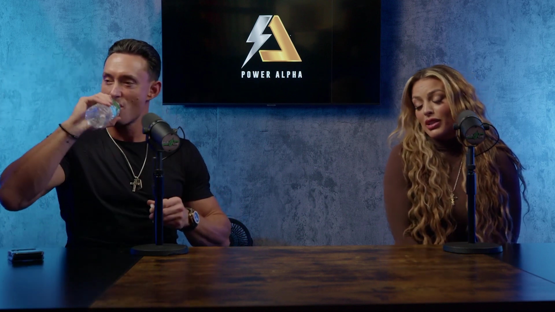 x2mate_com-Ep_9_-_Power_Alphas_Podcast___28Mandy_Saccomanno___Sabby_Piscitelli29-281080p29_mp40467.jpg