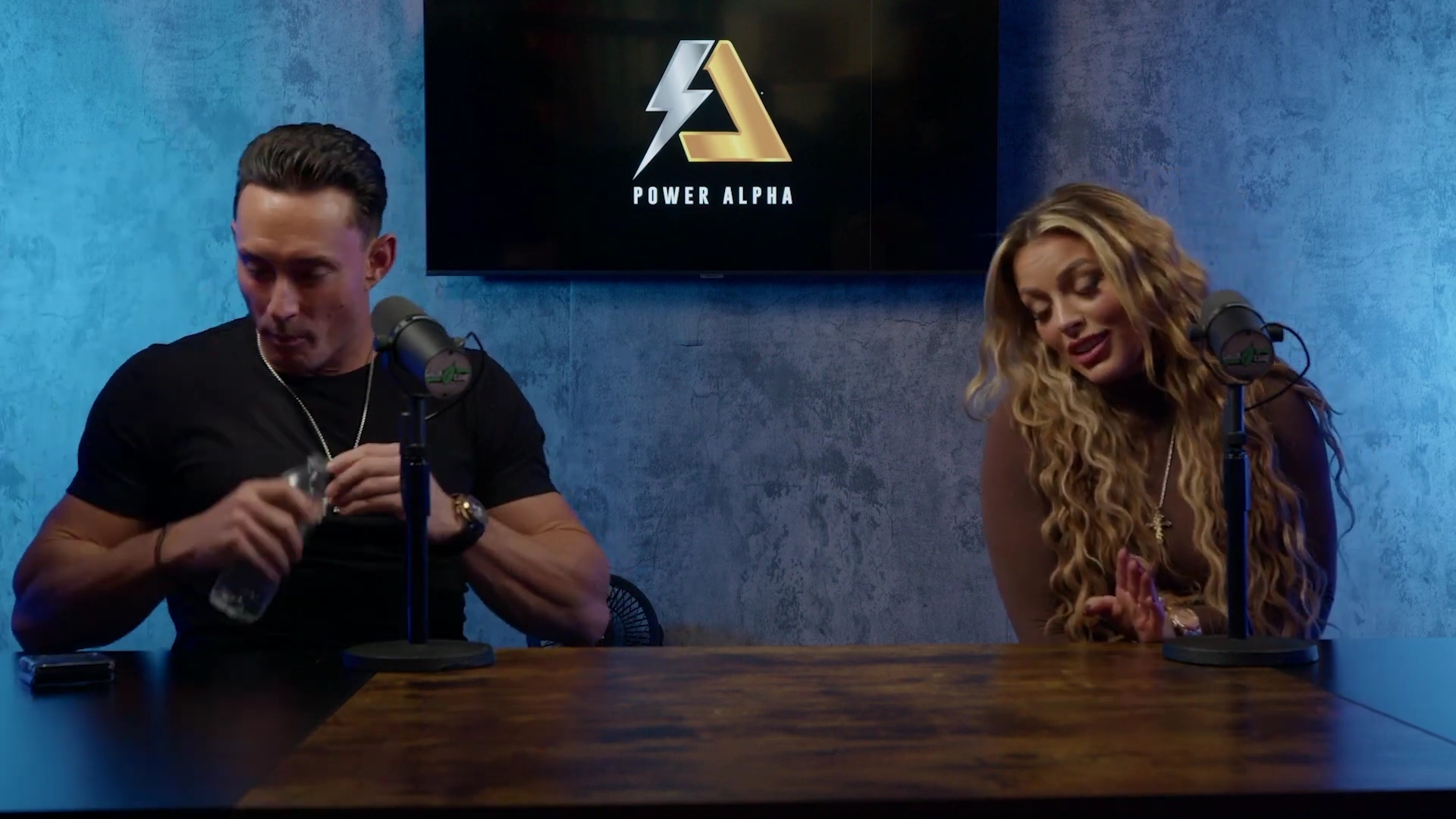 x2mate_com-Ep_9_-_Power_Alphas_Podcast___28Mandy_Saccomanno___Sabby_Piscitelli29-281080p29_mp40468.jpg