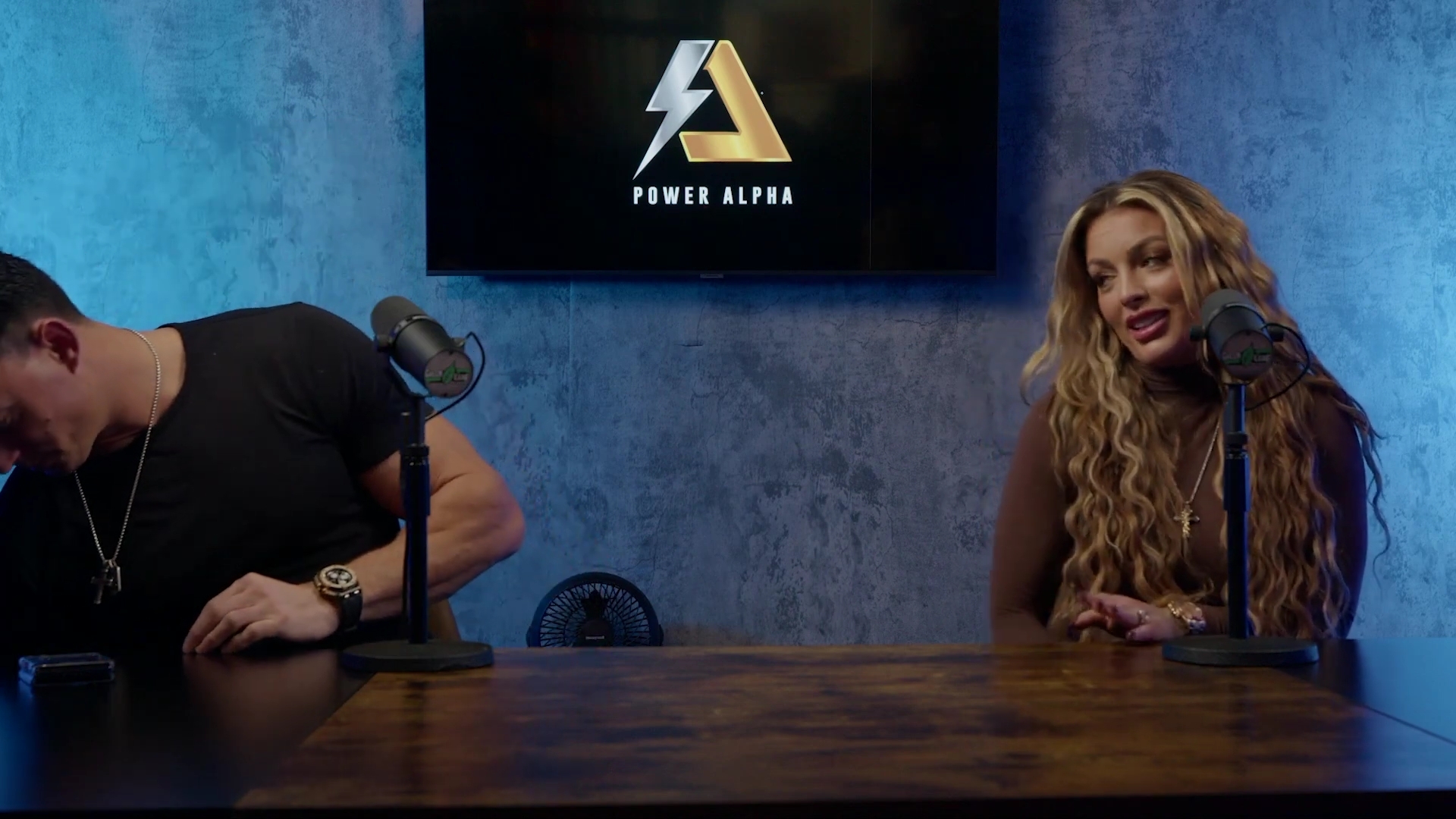 x2mate_com-Ep_9_-_Power_Alphas_Podcast___28Mandy_Saccomanno___Sabby_Piscitelli29-281080p29_mp40470.jpg