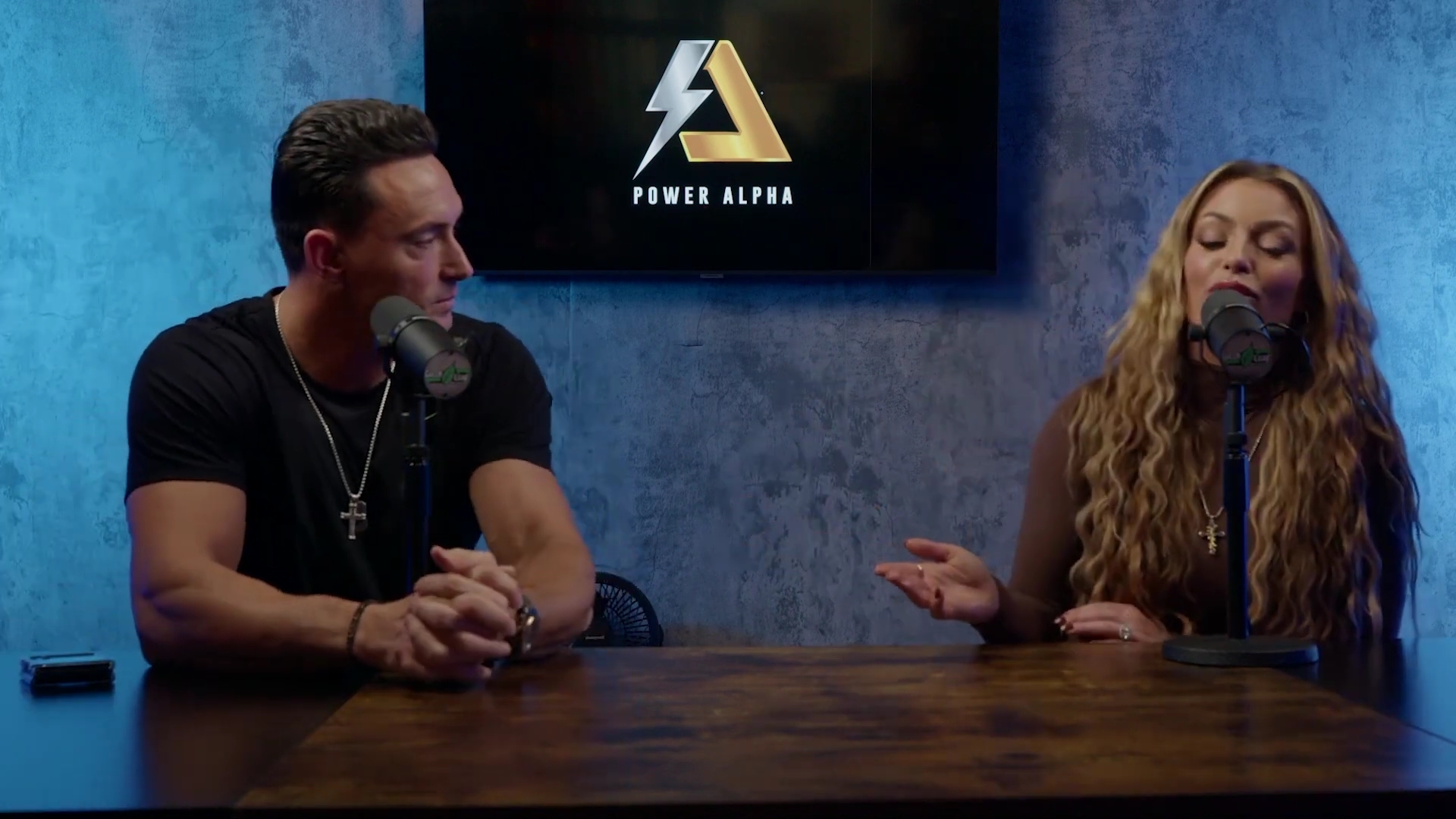 x2mate_com-Ep_9_-_Power_Alphas_Podcast___28Mandy_Saccomanno___Sabby_Piscitelli29-281080p29_mp40473.jpg