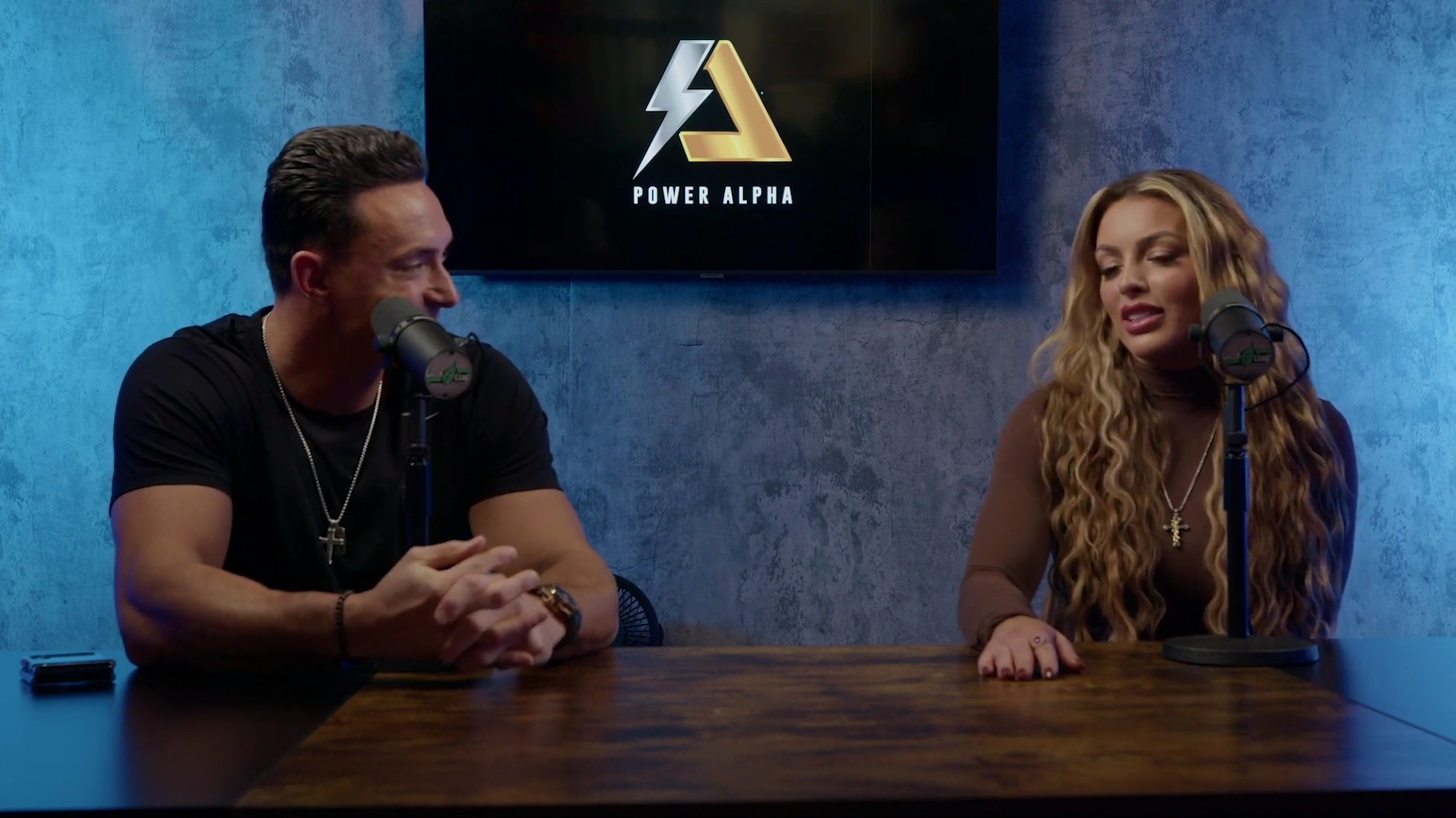 x2mate_com-Ep_9_-_Power_Alphas_Podcast___28Mandy_Saccomanno___Sabby_Piscitelli29-281080p29_mp40480.jpg