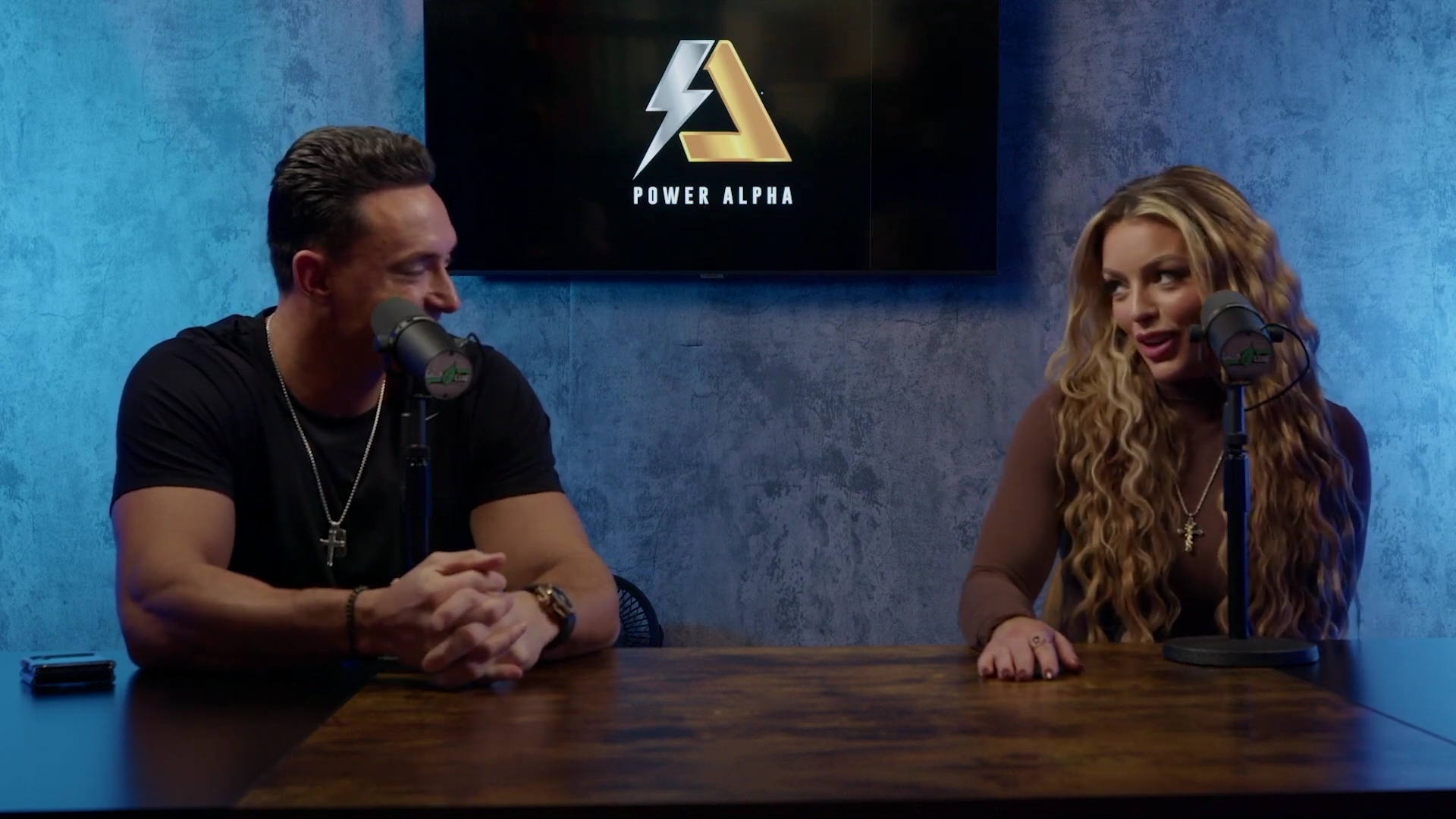 x2mate_com-Ep_9_-_Power_Alphas_Podcast___28Mandy_Saccomanno___Sabby_Piscitelli29-281080p29_mp40481.jpg