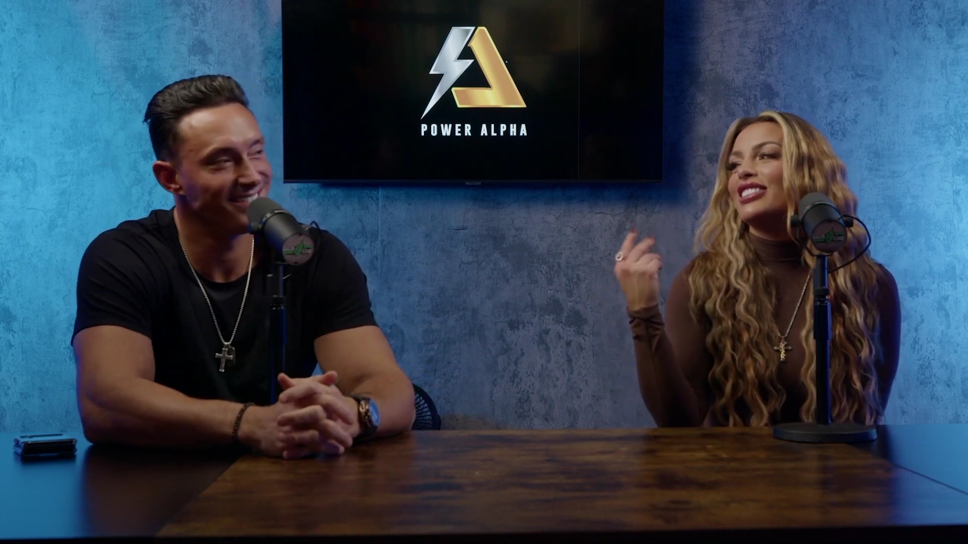 x2mate_com-Ep_9_-_Power_Alphas_Podcast___28Mandy_Saccomanno___Sabby_Piscitelli29-281080p29_mp40499.jpg