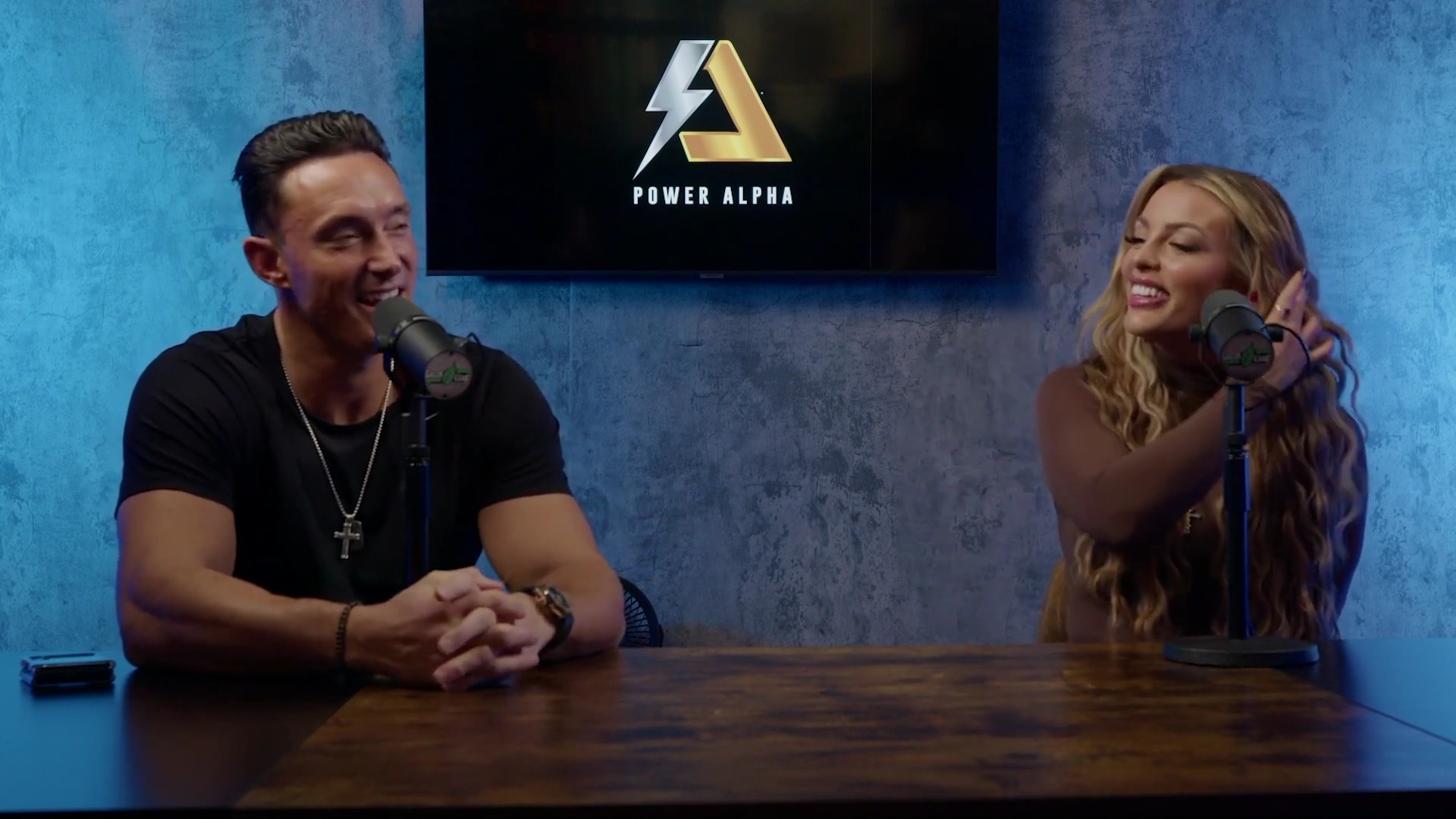 x2mate_com-Ep_9_-_Power_Alphas_Podcast___28Mandy_Saccomanno___Sabby_Piscitelli29-281080p29_mp40500.jpg
