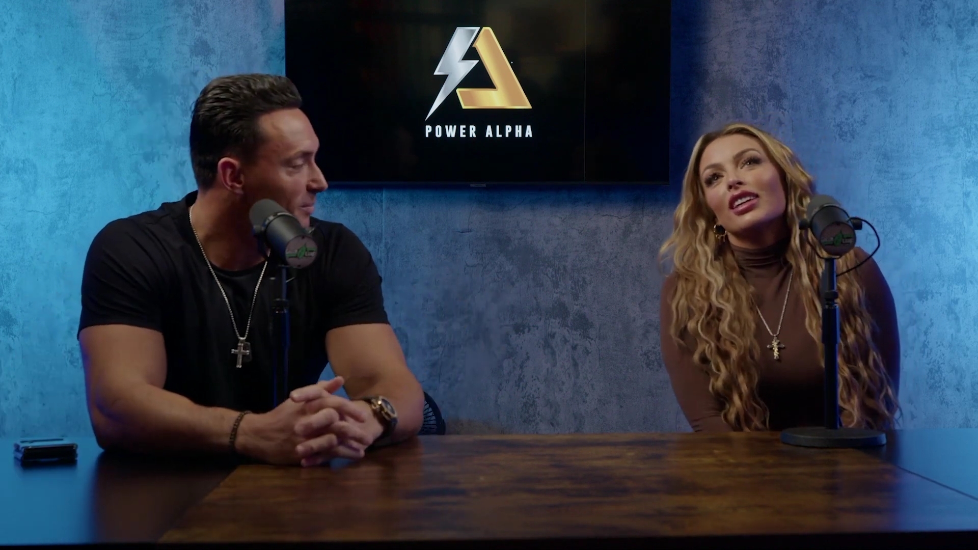 x2mate_com-Ep_9_-_Power_Alphas_Podcast___28Mandy_Saccomanno___Sabby_Piscitelli29-281080p29_mp40530.jpg