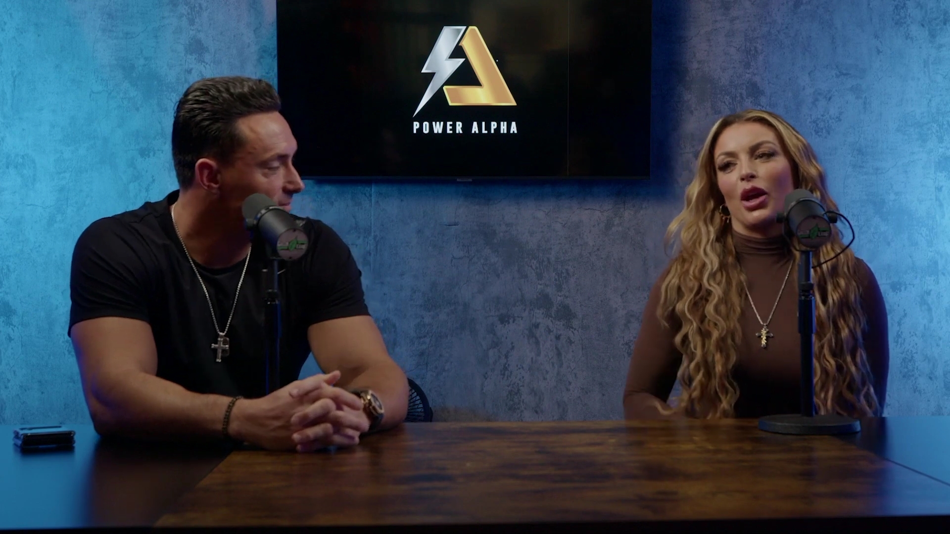 x2mate_com-Ep_9_-_Power_Alphas_Podcast___28Mandy_Saccomanno___Sabby_Piscitelli29-281080p29_mp40532.jpg