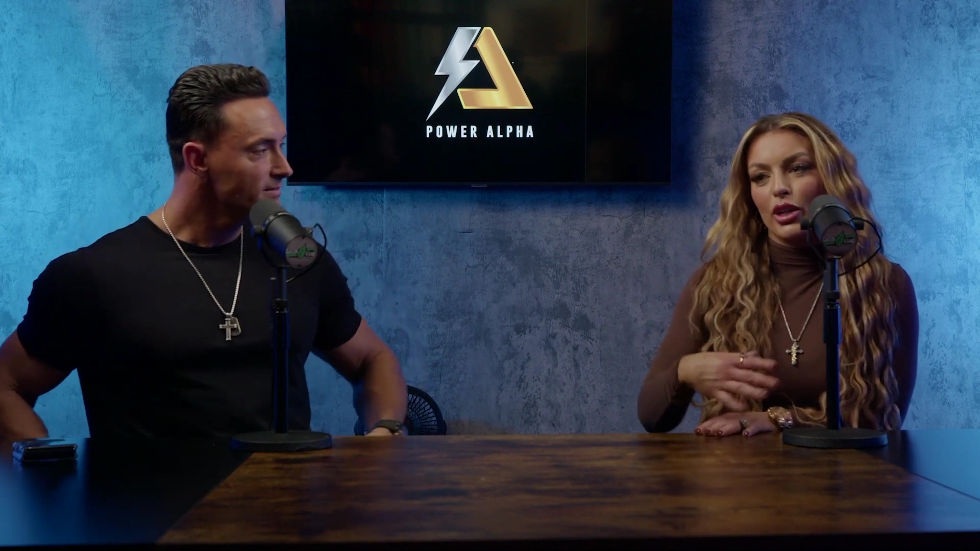 x2mate_com-Ep_9_-_Power_Alphas_Podcast___28Mandy_Saccomanno___Sabby_Piscitelli29-281080p29_mp40537.jpg
