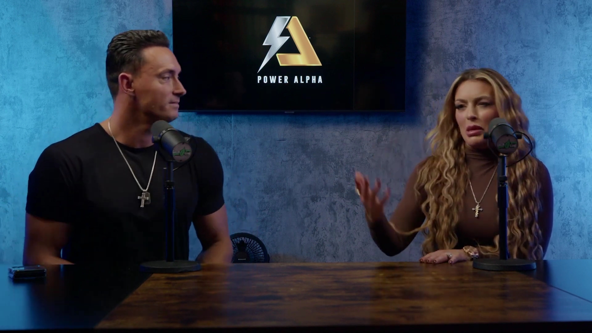 x2mate_com-Ep_9_-_Power_Alphas_Podcast___28Mandy_Saccomanno___Sabby_Piscitelli29-281080p29_mp40538.jpg