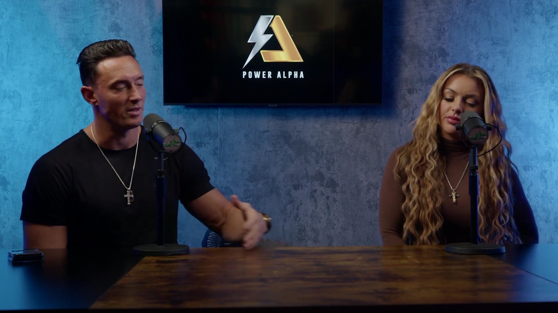 x2mate_com-Ep_9_-_Power_Alphas_Podcast___28Mandy_Saccomanno___Sabby_Piscitelli29-281080p29_mp40576.jpg