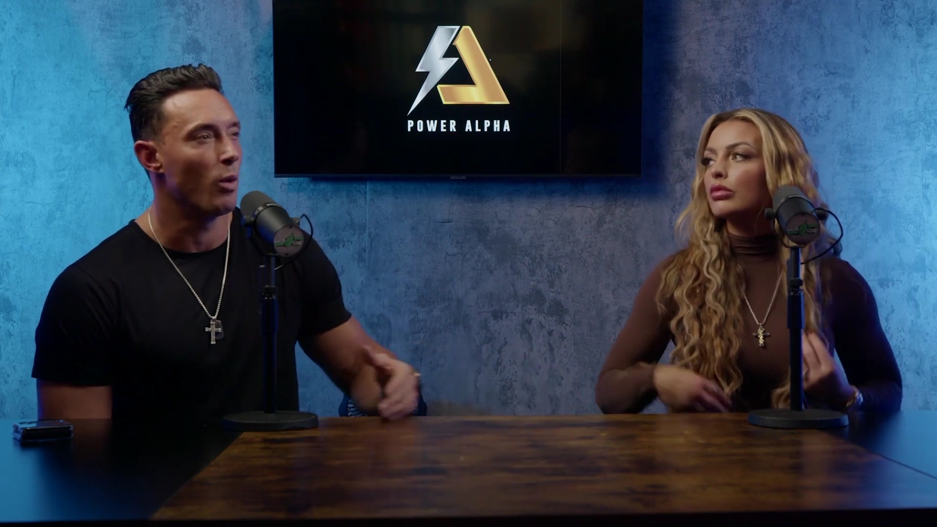 x2mate_com-Ep_9_-_Power_Alphas_Podcast___28Mandy_Saccomanno___Sabby_Piscitelli29-281080p29_mp40579.jpg