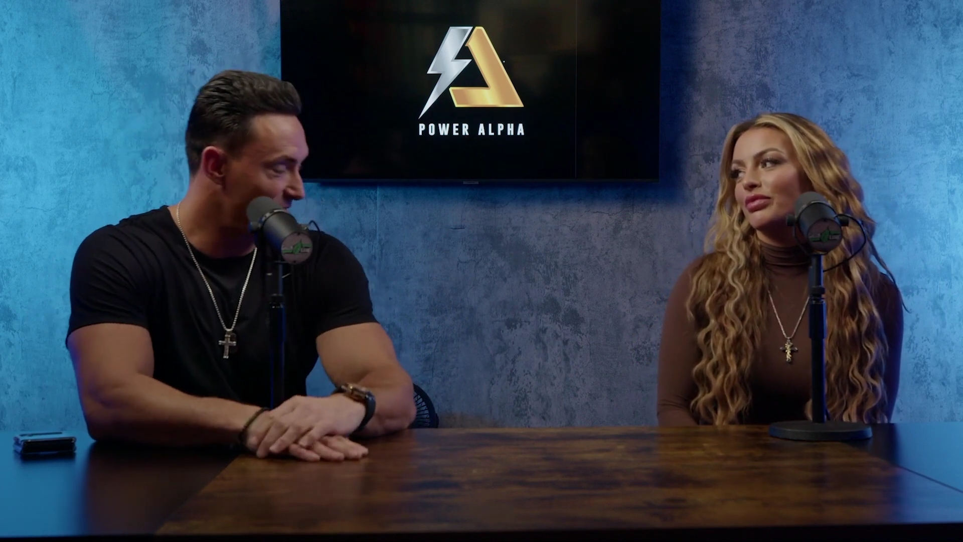 x2mate_com-Ep_9_-_Power_Alphas_Podcast___28Mandy_Saccomanno___Sabby_Piscitelli29-281080p29_mp40593.jpg