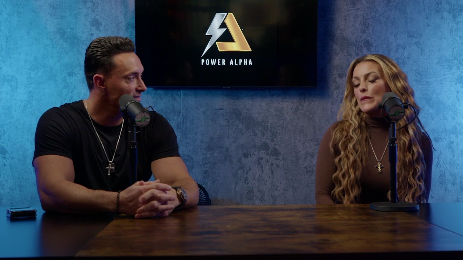 x2mate_com-Ep_9_-_Power_Alphas_Podcast___28Mandy_Saccomanno___Sabby_Piscitelli29-281080p29_mp40595.jpg