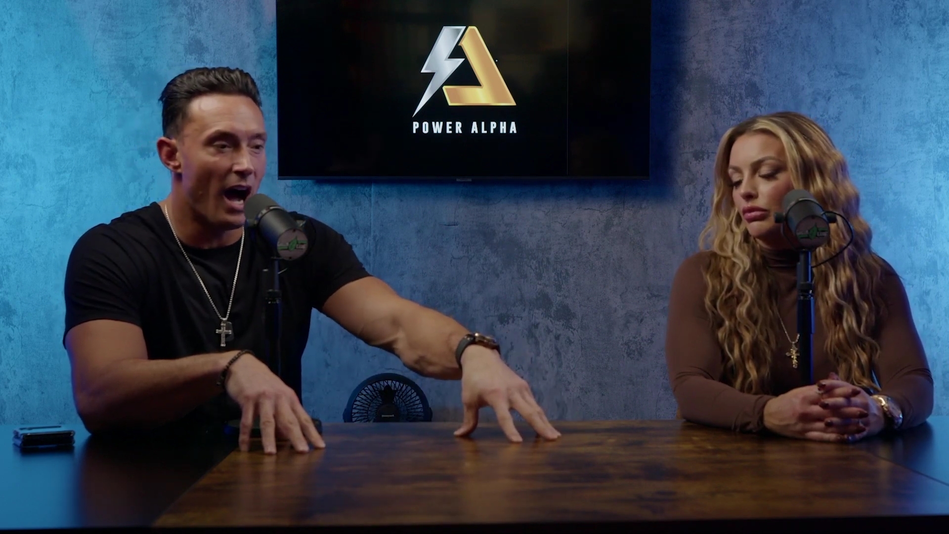 x2mate_com-Ep_9_-_Power_Alphas_Podcast___28Mandy_Saccomanno___Sabby_Piscitelli29-281080p29_mp40603.jpg