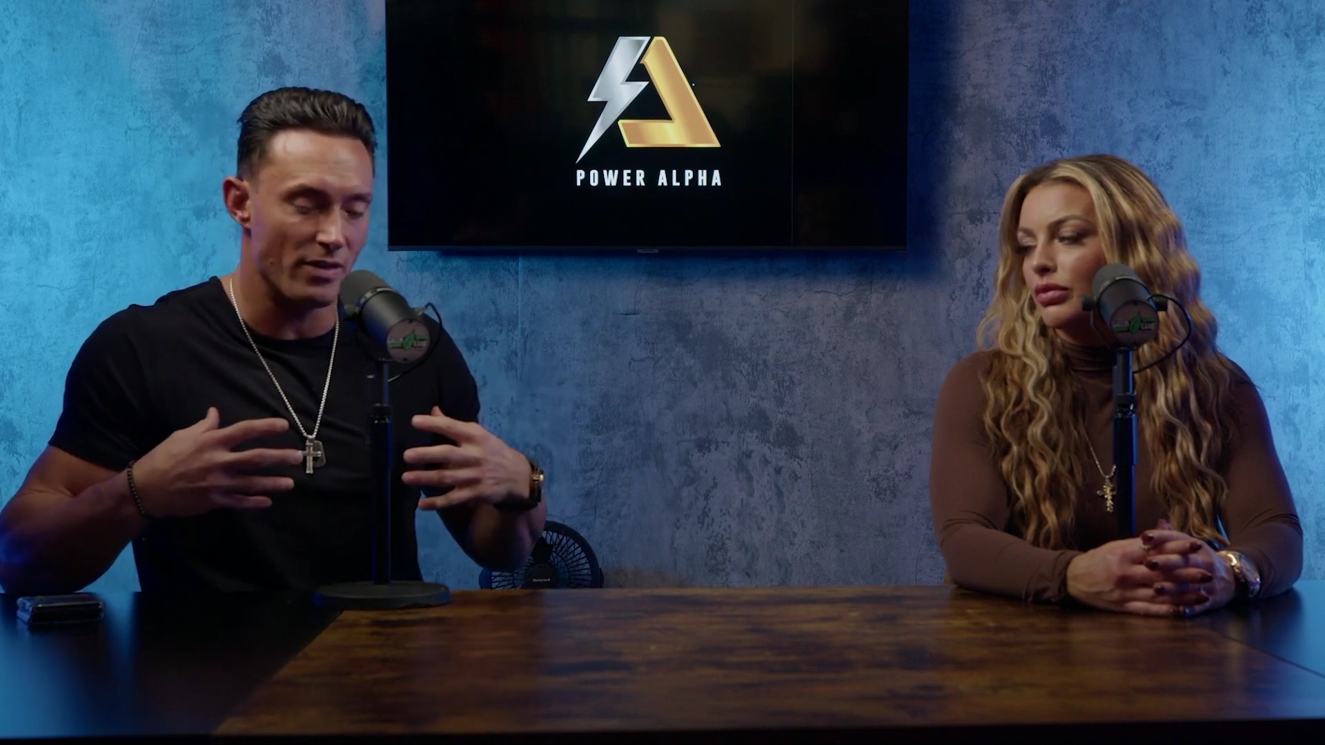 x2mate_com-Ep_9_-_Power_Alphas_Podcast___28Mandy_Saccomanno___Sabby_Piscitelli29-281080p29_mp40608.jpg