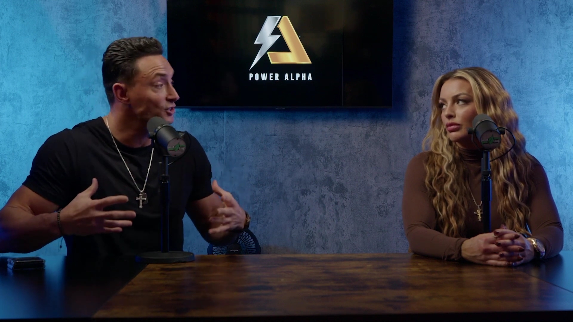 x2mate_com-Ep_9_-_Power_Alphas_Podcast___28Mandy_Saccomanno___Sabby_Piscitelli29-281080p29_mp40609.jpg