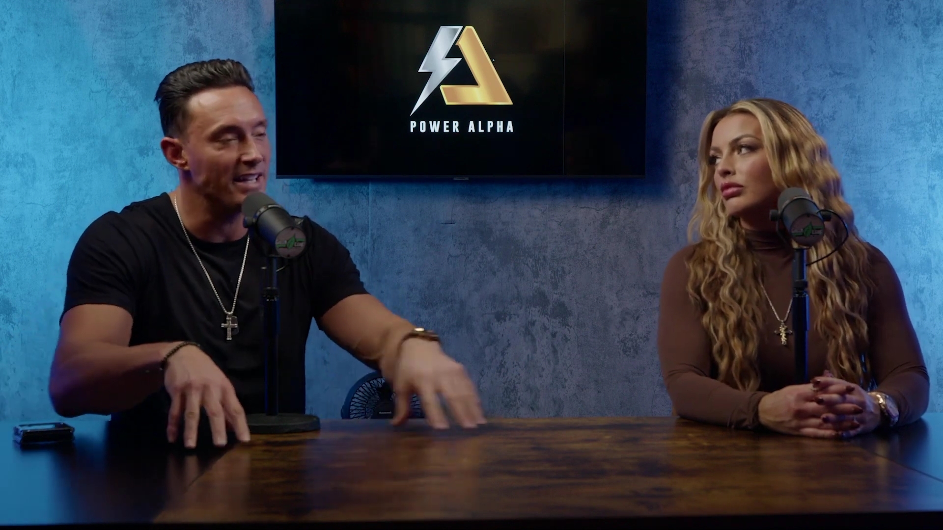 x2mate_com-Ep_9_-_Power_Alphas_Podcast___28Mandy_Saccomanno___Sabby_Piscitelli29-281080p29_mp40611.jpg