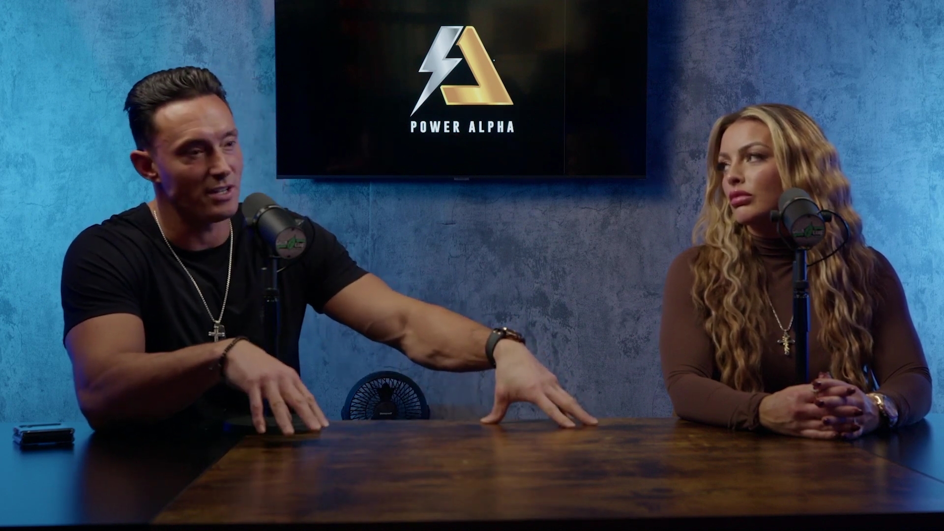 x2mate_com-Ep_9_-_Power_Alphas_Podcast___28Mandy_Saccomanno___Sabby_Piscitelli29-281080p29_mp40618.jpg