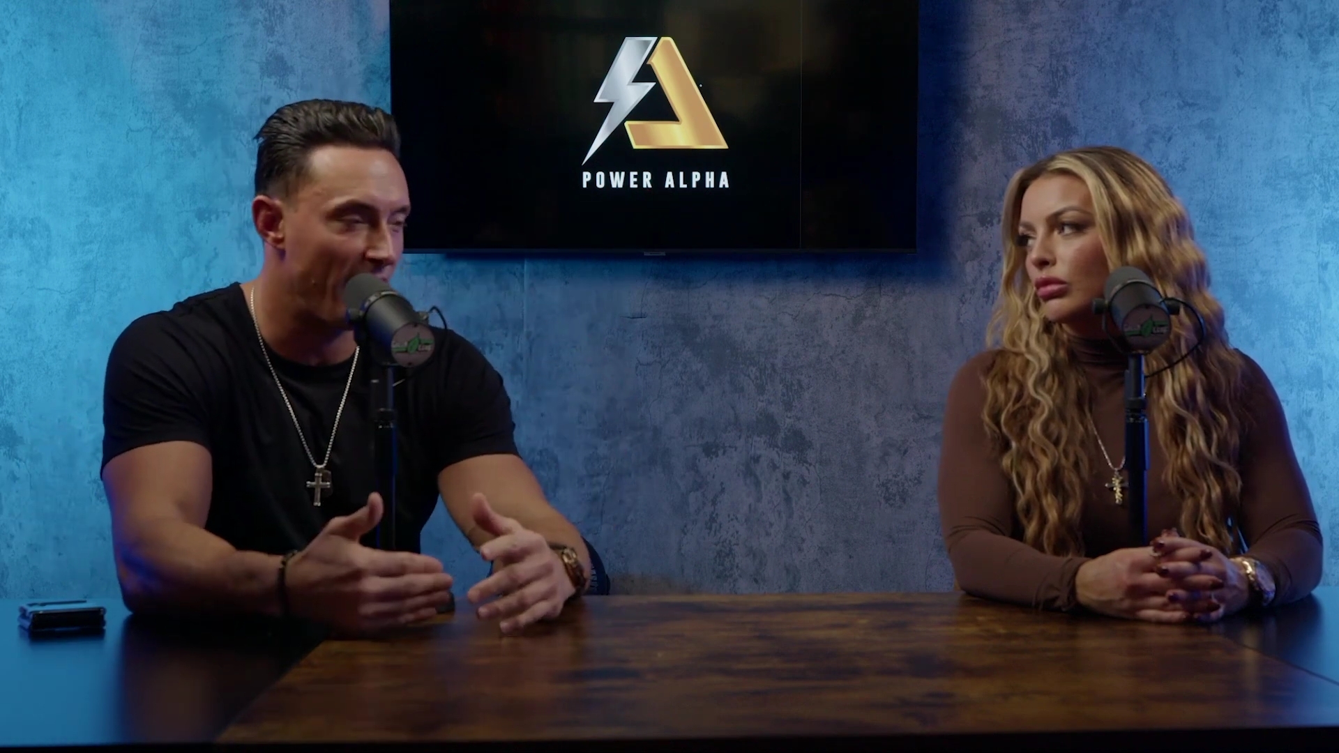 x2mate_com-Ep_9_-_Power_Alphas_Podcast___28Mandy_Saccomanno___Sabby_Piscitelli29-281080p29_mp40627.jpg