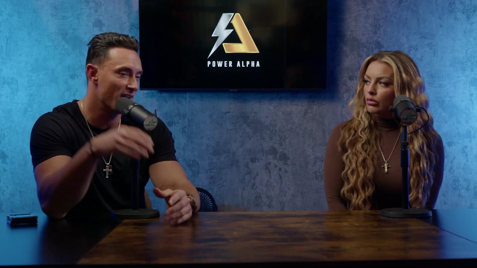 x2mate_com-Ep_9_-_Power_Alphas_Podcast___28Mandy_Saccomanno___Sabby_Piscitelli29-281080p29_mp40658.jpg