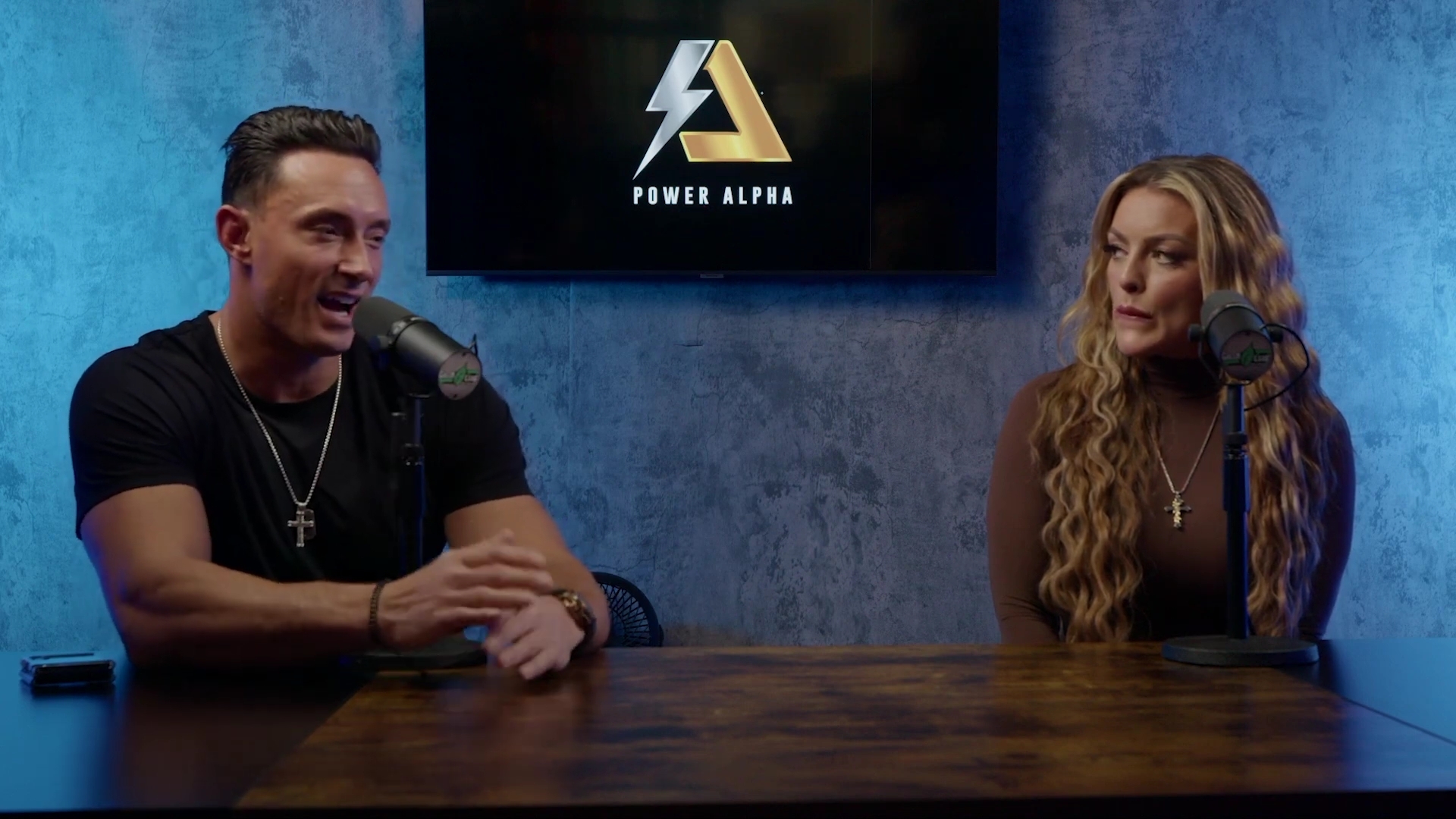 x2mate_com-Ep_9_-_Power_Alphas_Podcast___28Mandy_Saccomanno___Sabby_Piscitelli29-281080p29_mp40661.jpg