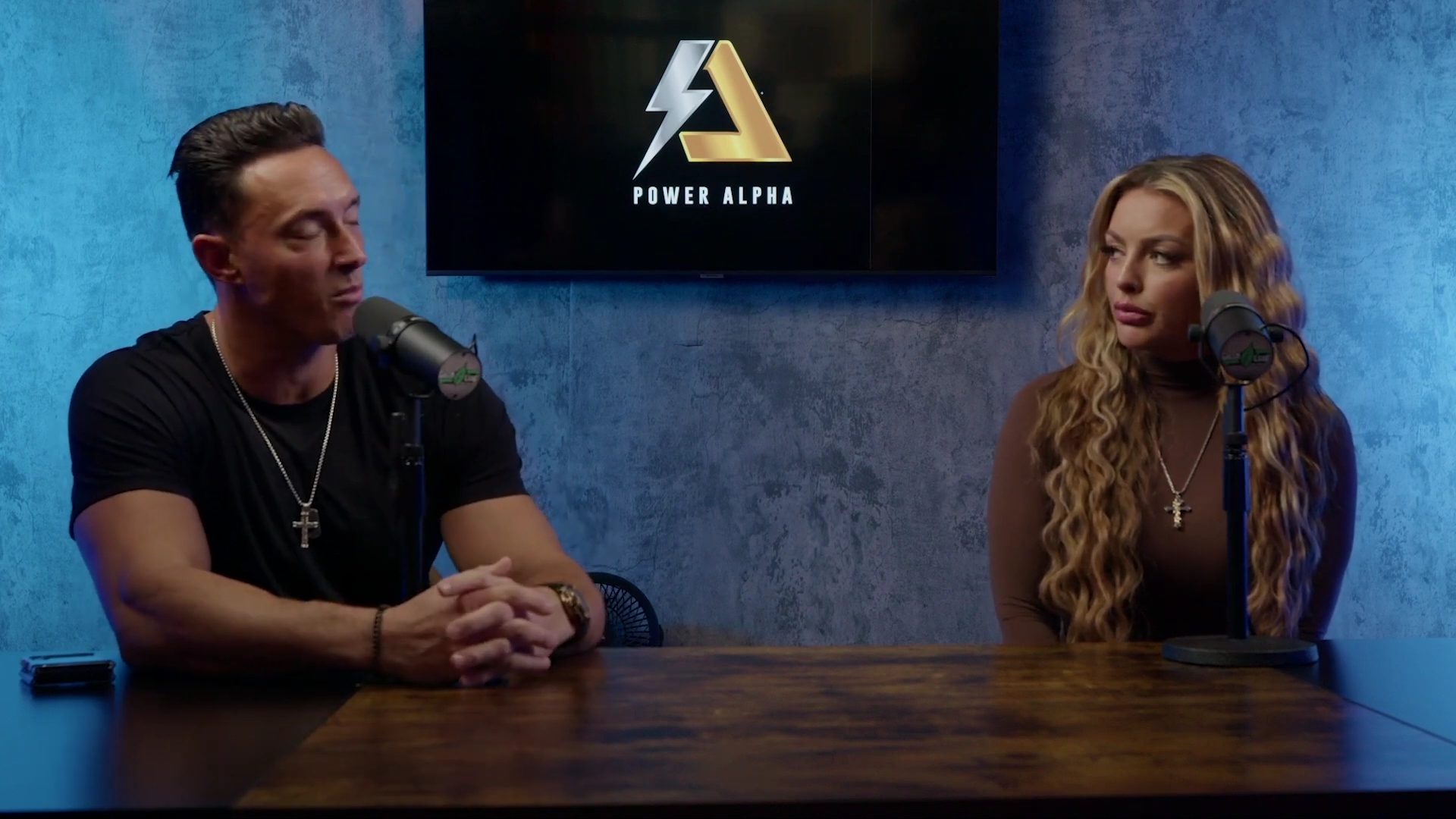 x2mate_com-Ep_9_-_Power_Alphas_Podcast___28Mandy_Saccomanno___Sabby_Piscitelli29-281080p29_mp40663.jpg