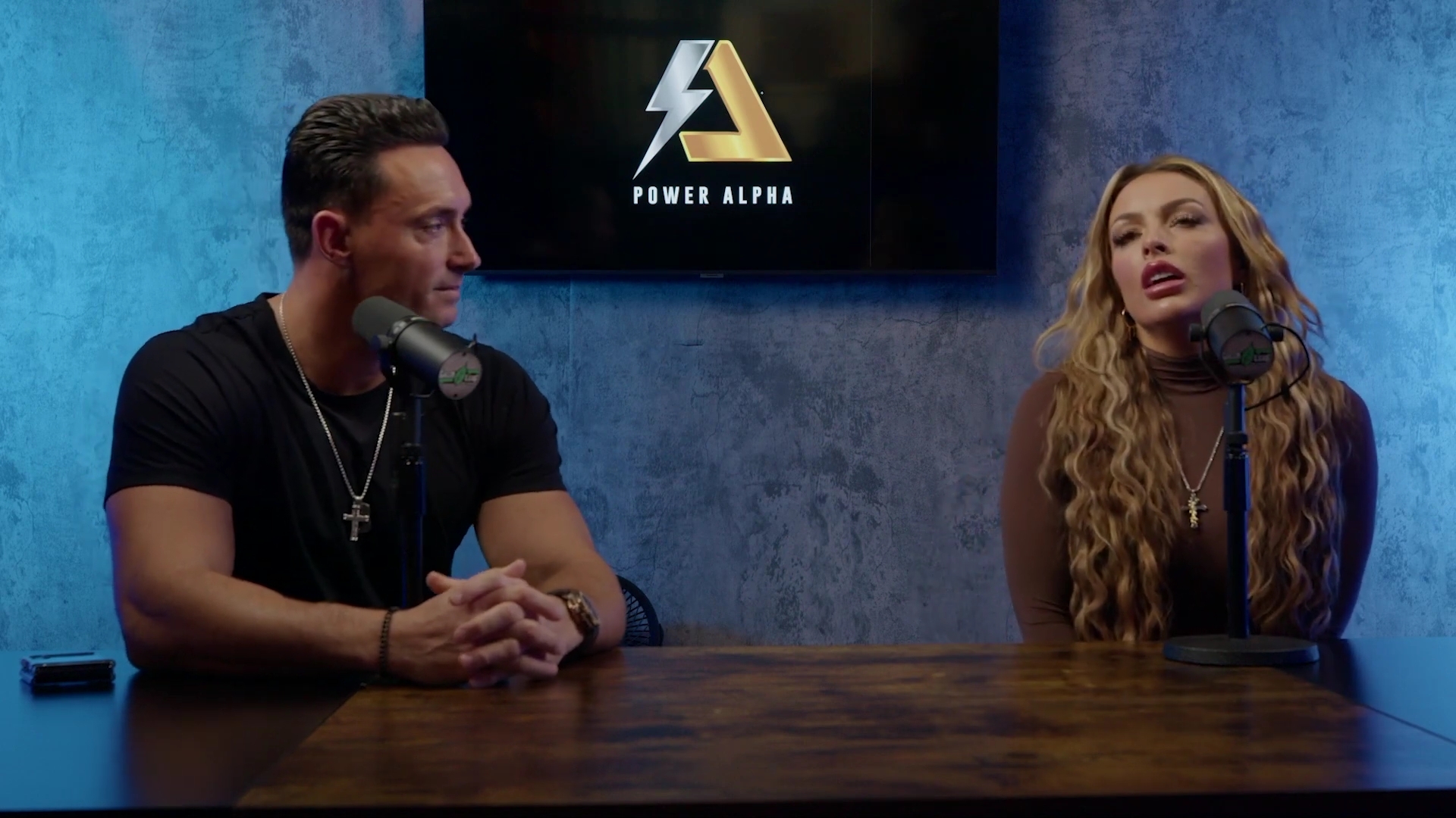 x2mate_com-Ep_9_-_Power_Alphas_Podcast___28Mandy_Saccomanno___Sabby_Piscitelli29-281080p29_mp40670.jpg