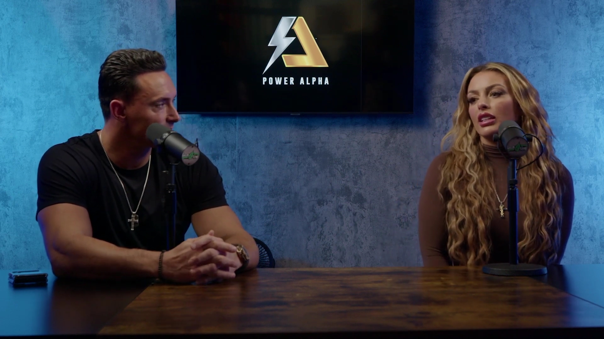 x2mate_com-Ep_9_-_Power_Alphas_Podcast___28Mandy_Saccomanno___Sabby_Piscitelli29-281080p29_mp40672.jpg