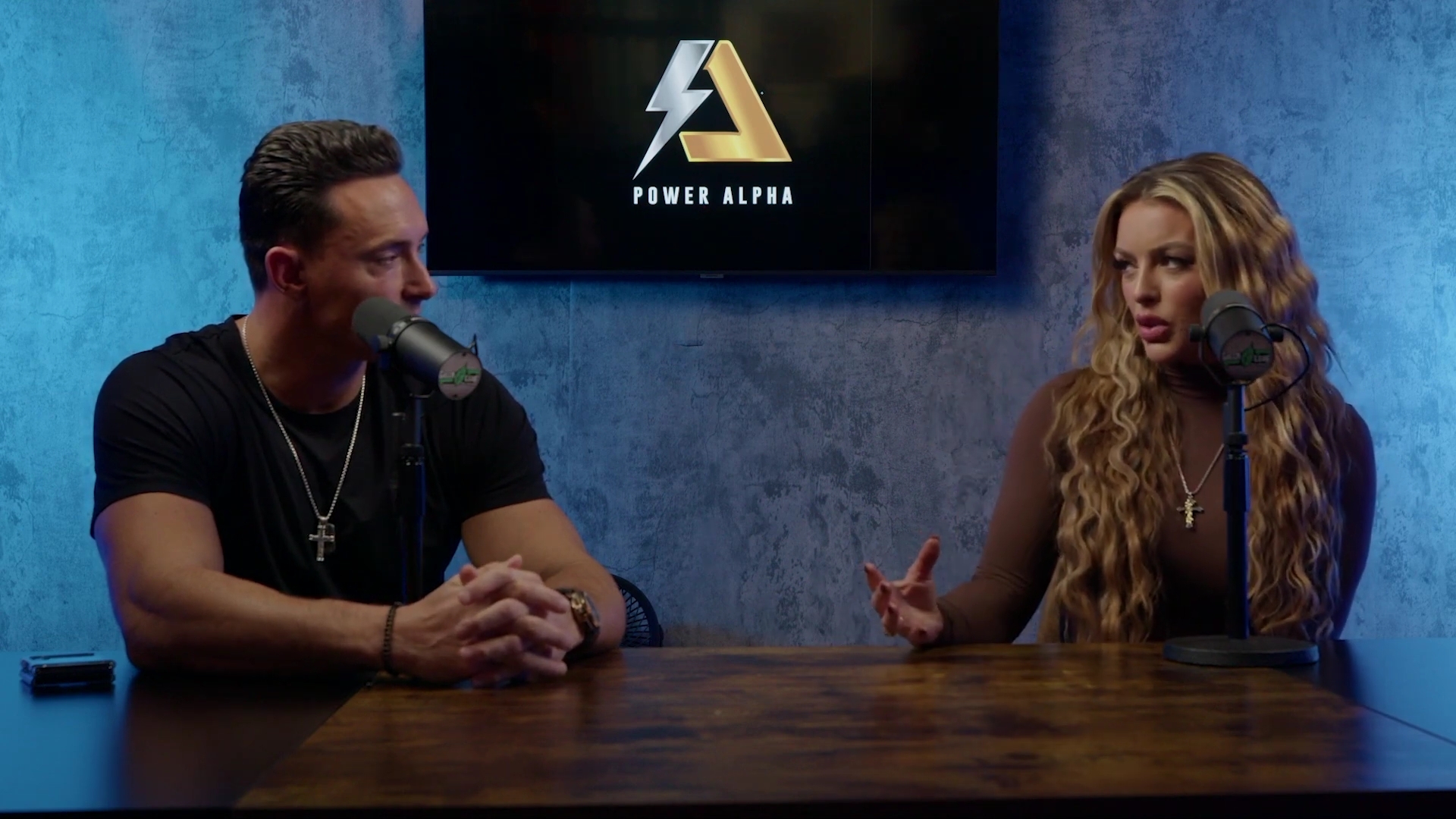 x2mate_com-Ep_9_-_Power_Alphas_Podcast___28Mandy_Saccomanno___Sabby_Piscitelli29-281080p29_mp40678.jpg
