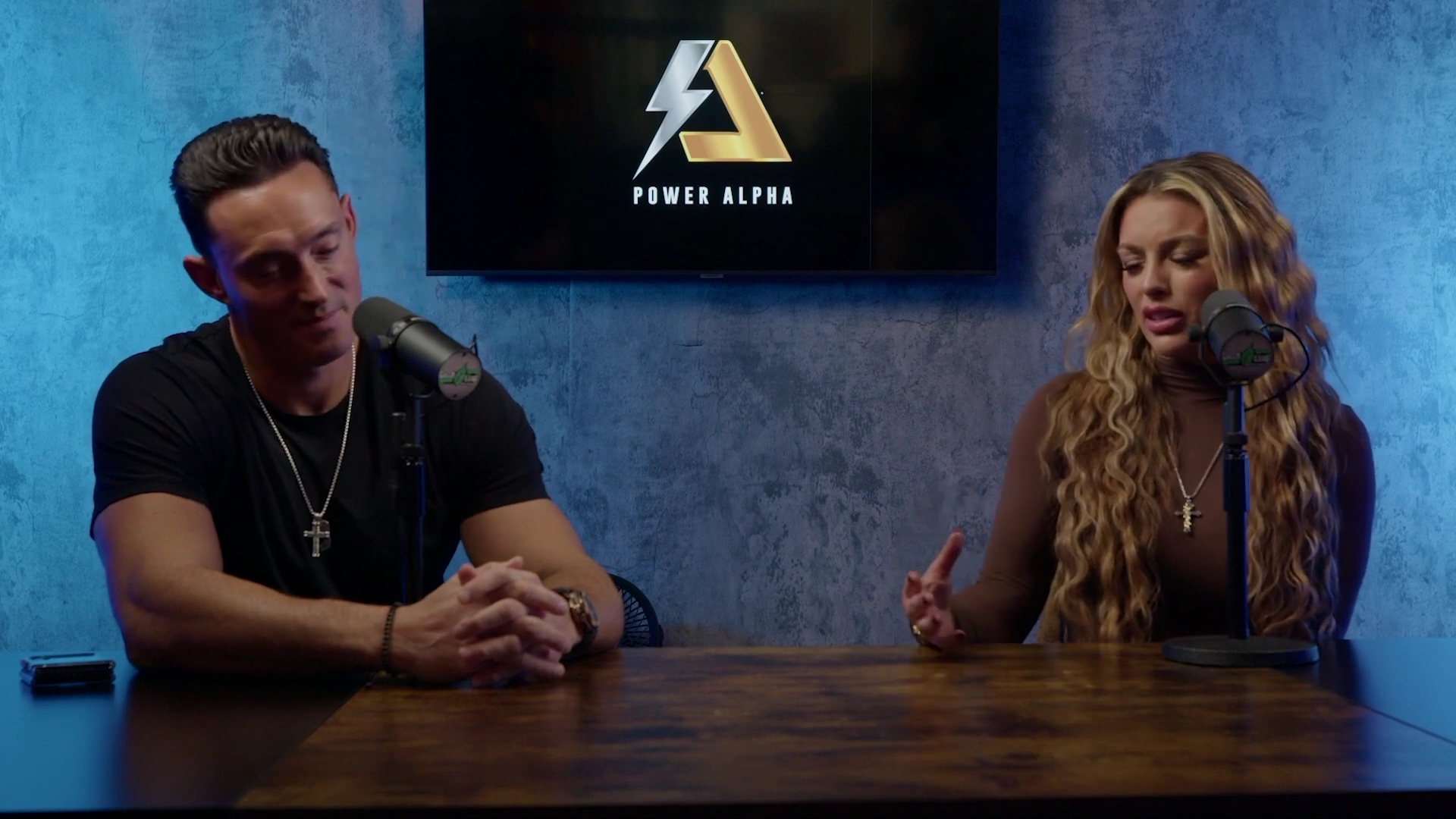 x2mate_com-Ep_9_-_Power_Alphas_Podcast___28Mandy_Saccomanno___Sabby_Piscitelli29-281080p29_mp40679.jpg