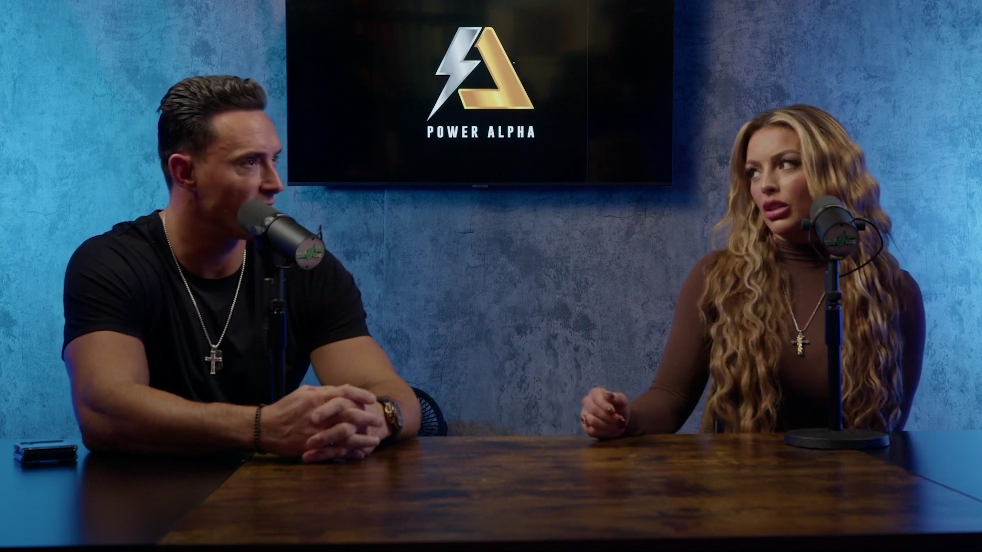 x2mate_com-Ep_9_-_Power_Alphas_Podcast___28Mandy_Saccomanno___Sabby_Piscitelli29-281080p29_mp40685.jpg
