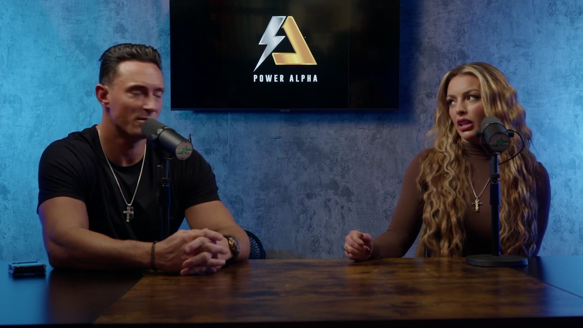 x2mate_com-Ep_9_-_Power_Alphas_Podcast___28Mandy_Saccomanno___Sabby_Piscitelli29-281080p29_mp40687.jpg