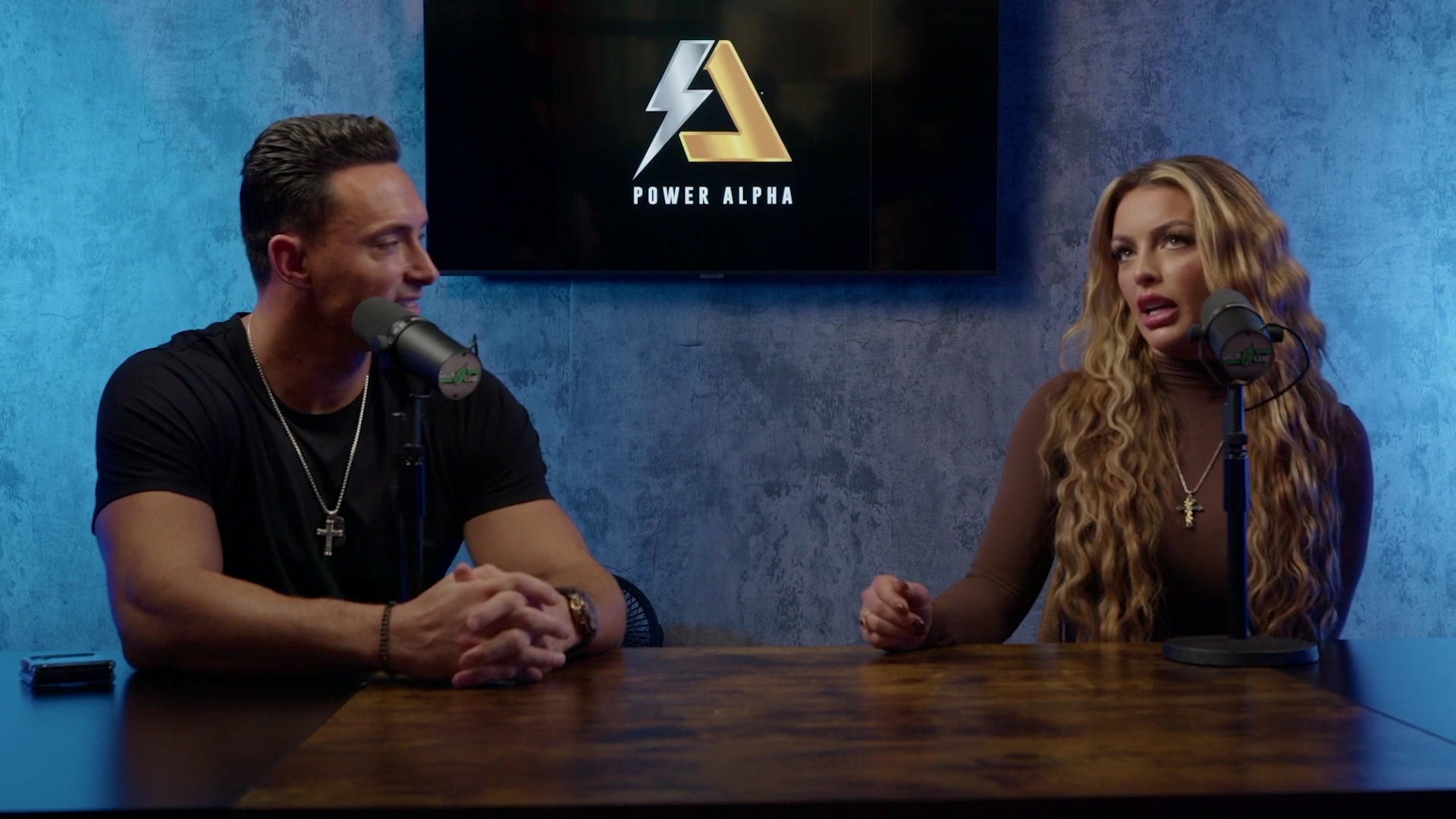 x2mate_com-Ep_9_-_Power_Alphas_Podcast___28Mandy_Saccomanno___Sabby_Piscitelli29-281080p29_mp40688.jpg