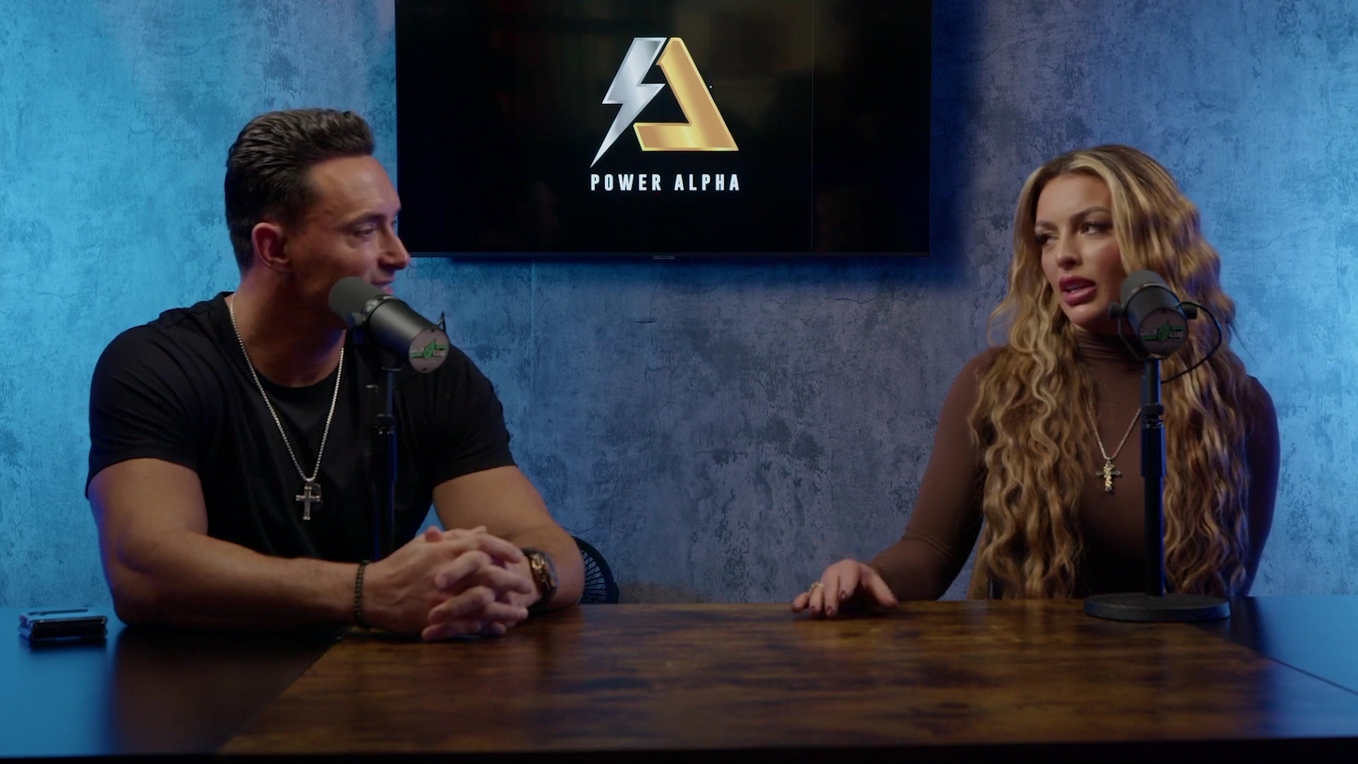 x2mate_com-Ep_9_-_Power_Alphas_Podcast___28Mandy_Saccomanno___Sabby_Piscitelli29-281080p29_mp40689.jpg