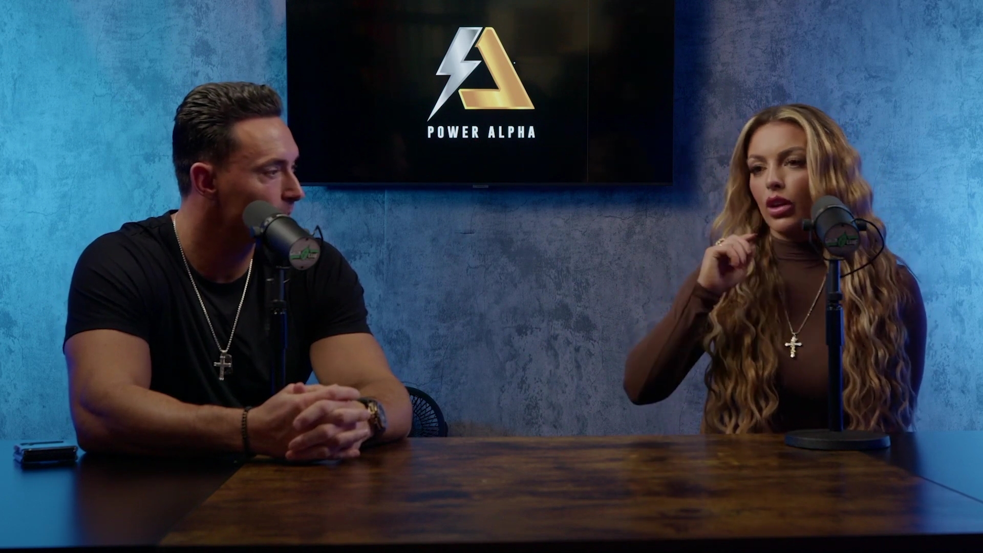 x2mate_com-Ep_9_-_Power_Alphas_Podcast___28Mandy_Saccomanno___Sabby_Piscitelli29-281080p29_mp40748.jpg