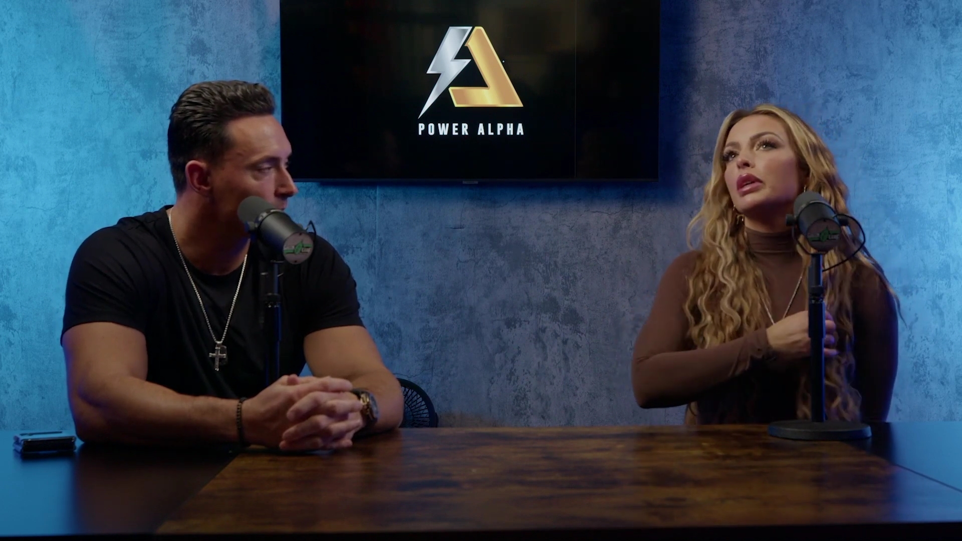 x2mate_com-Ep_9_-_Power_Alphas_Podcast___28Mandy_Saccomanno___Sabby_Piscitelli29-281080p29_mp40750.jpg
