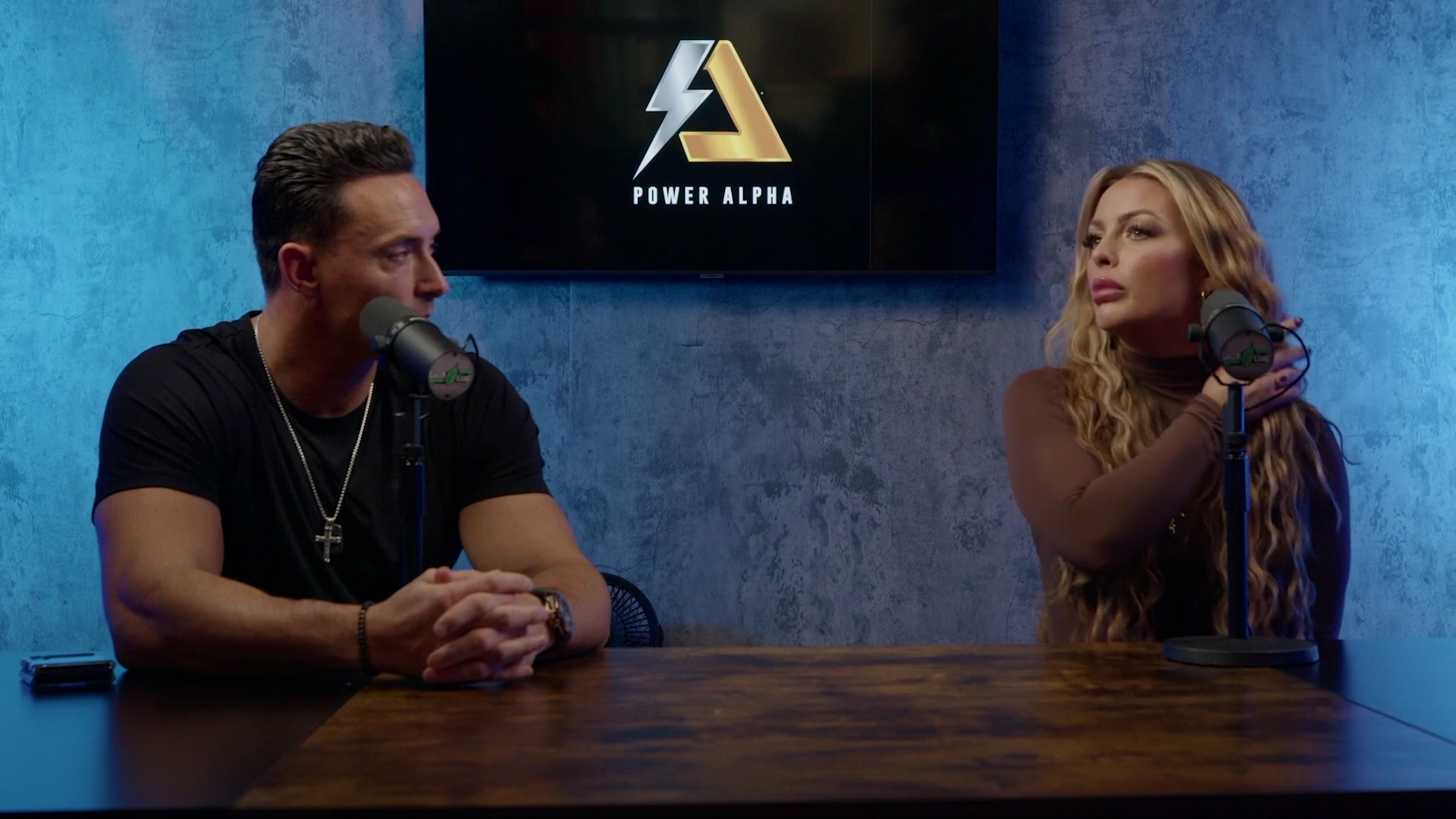 x2mate_com-Ep_9_-_Power_Alphas_Podcast___28Mandy_Saccomanno___Sabby_Piscitelli29-281080p29_mp40751.jpg