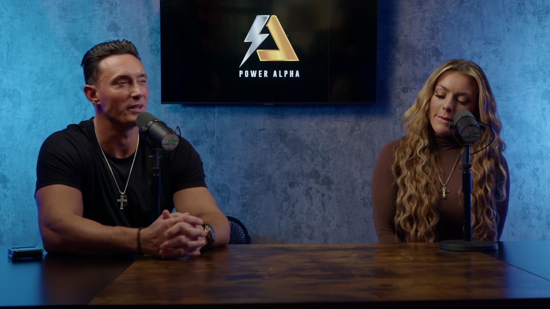x2mate_com-Ep_9_-_Power_Alphas_Podcast___28Mandy_Saccomanno___Sabby_Piscitelli29-281080p29_mp40763.jpg