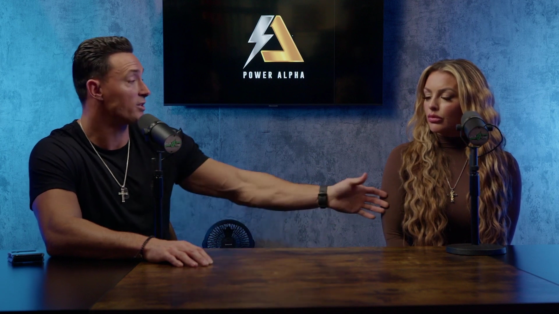 x2mate_com-Ep_9_-_Power_Alphas_Podcast___28Mandy_Saccomanno___Sabby_Piscitelli29-281080p29_mp40776.jpg