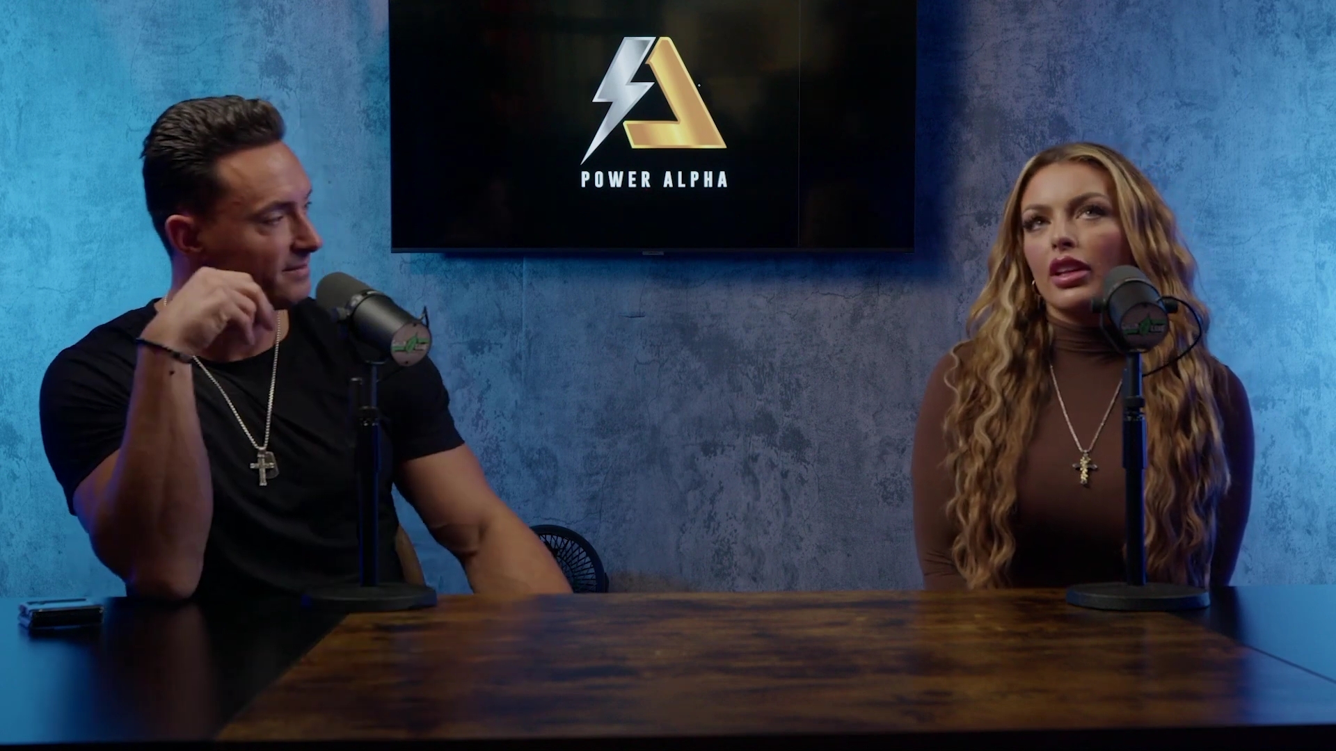 x2mate_com-Ep_9_-_Power_Alphas_Podcast___28Mandy_Saccomanno___Sabby_Piscitelli29-281080p29_mp40801.jpg