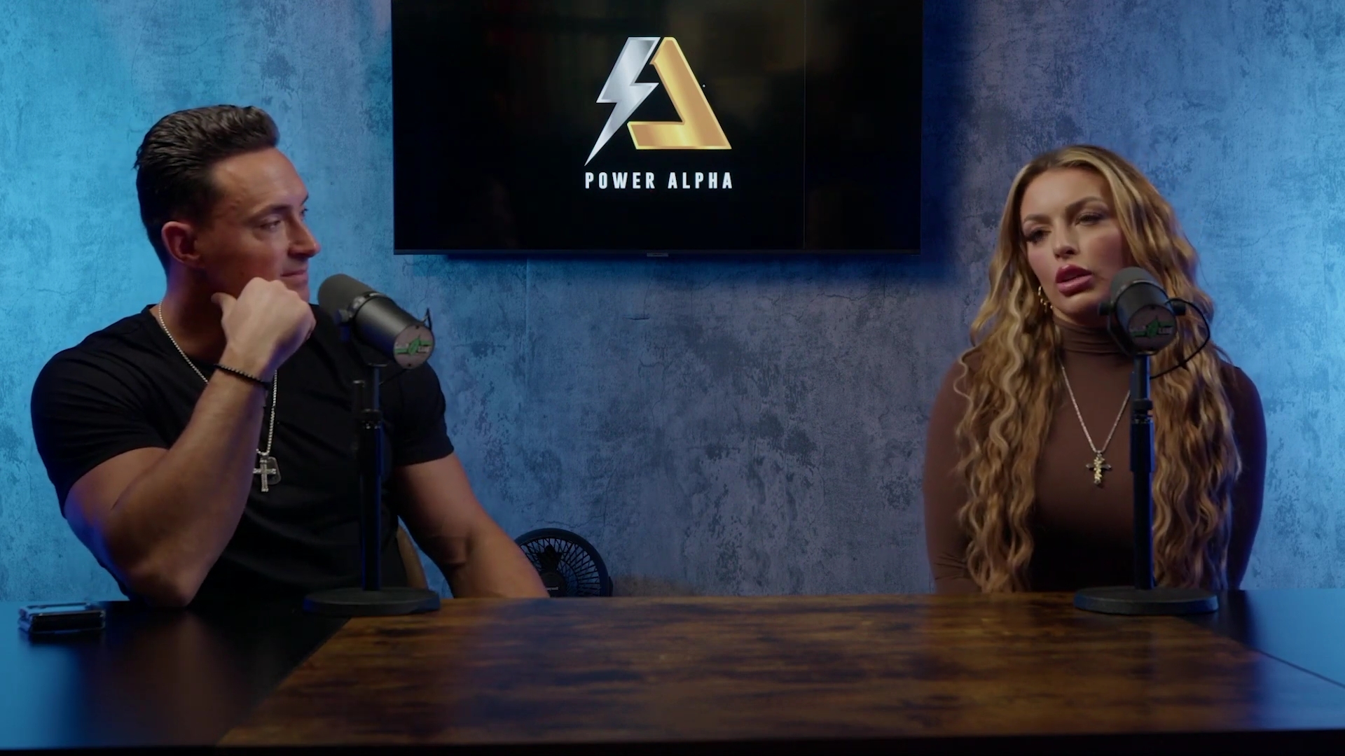 x2mate_com-Ep_9_-_Power_Alphas_Podcast___28Mandy_Saccomanno___Sabby_Piscitelli29-281080p29_mp40804.jpg