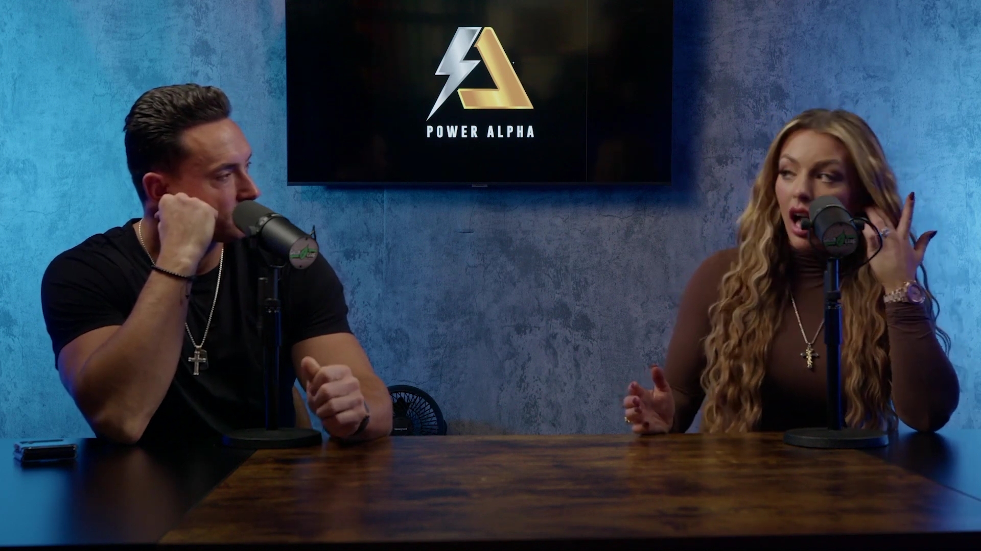 x2mate_com-Ep_9_-_Power_Alphas_Podcast___28Mandy_Saccomanno___Sabby_Piscitelli29-281080p29_mp40881.jpg