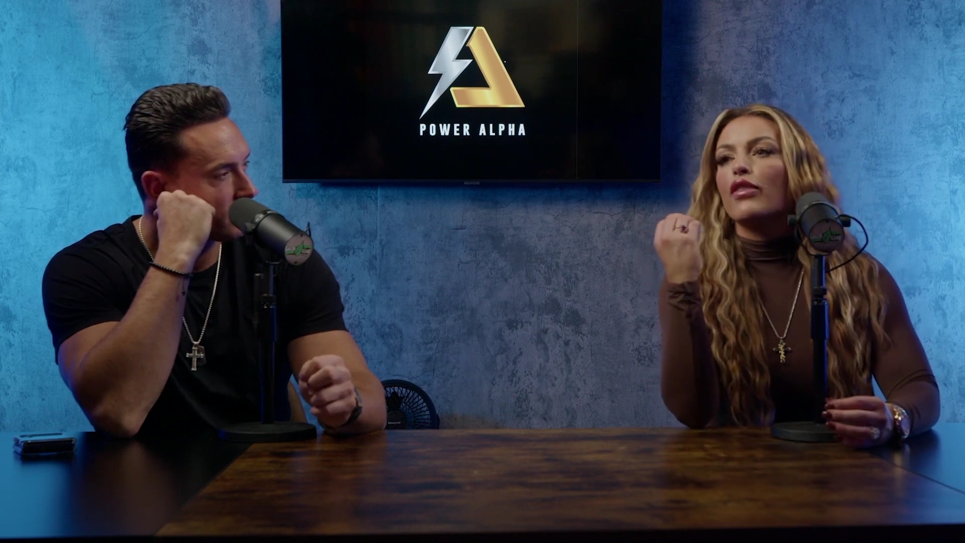 x2mate_com-Ep_9_-_Power_Alphas_Podcast___28Mandy_Saccomanno___Sabby_Piscitelli29-281080p29_mp40892.jpg