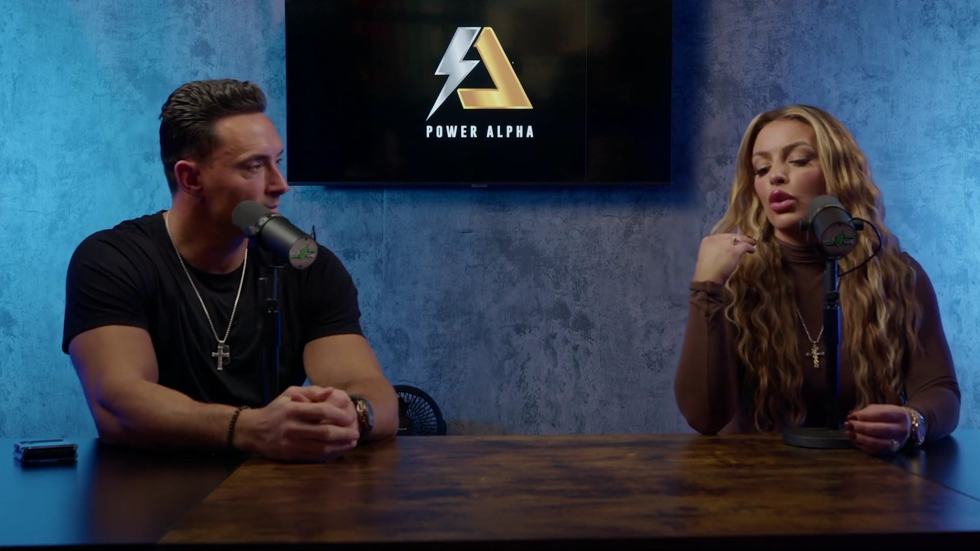 x2mate_com-Ep_9_-_Power_Alphas_Podcast___28Mandy_Saccomanno___Sabby_Piscitelli29-281080p29_mp40896.jpg