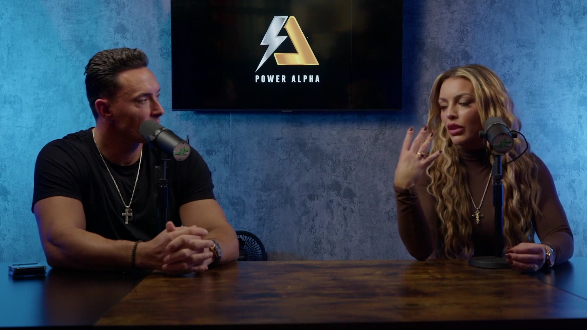 x2mate_com-Ep_9_-_Power_Alphas_Podcast___28Mandy_Saccomanno___Sabby_Piscitelli29-281080p29_mp40898.jpg