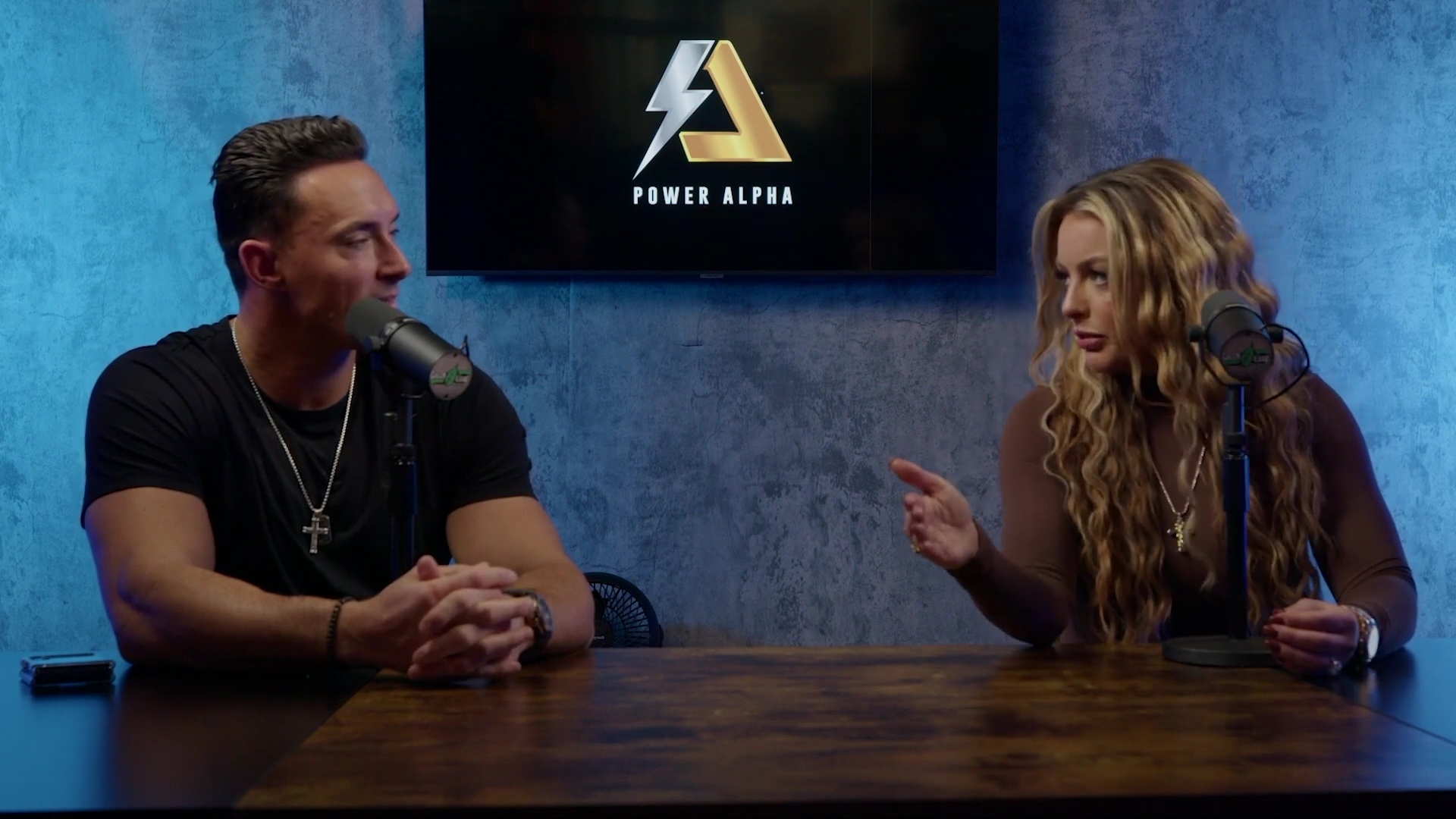 x2mate_com-Ep_9_-_Power_Alphas_Podcast___28Mandy_Saccomanno___Sabby_Piscitelli29-281080p29_mp40906.jpg