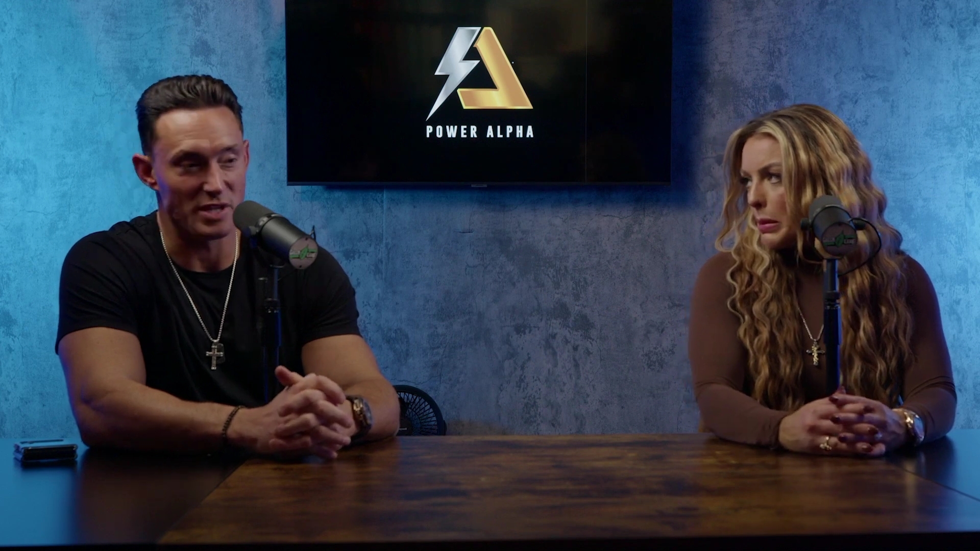 x2mate_com-Ep_9_-_Power_Alphas_Podcast___28Mandy_Saccomanno___Sabby_Piscitelli29-281080p29_mp40908.jpg